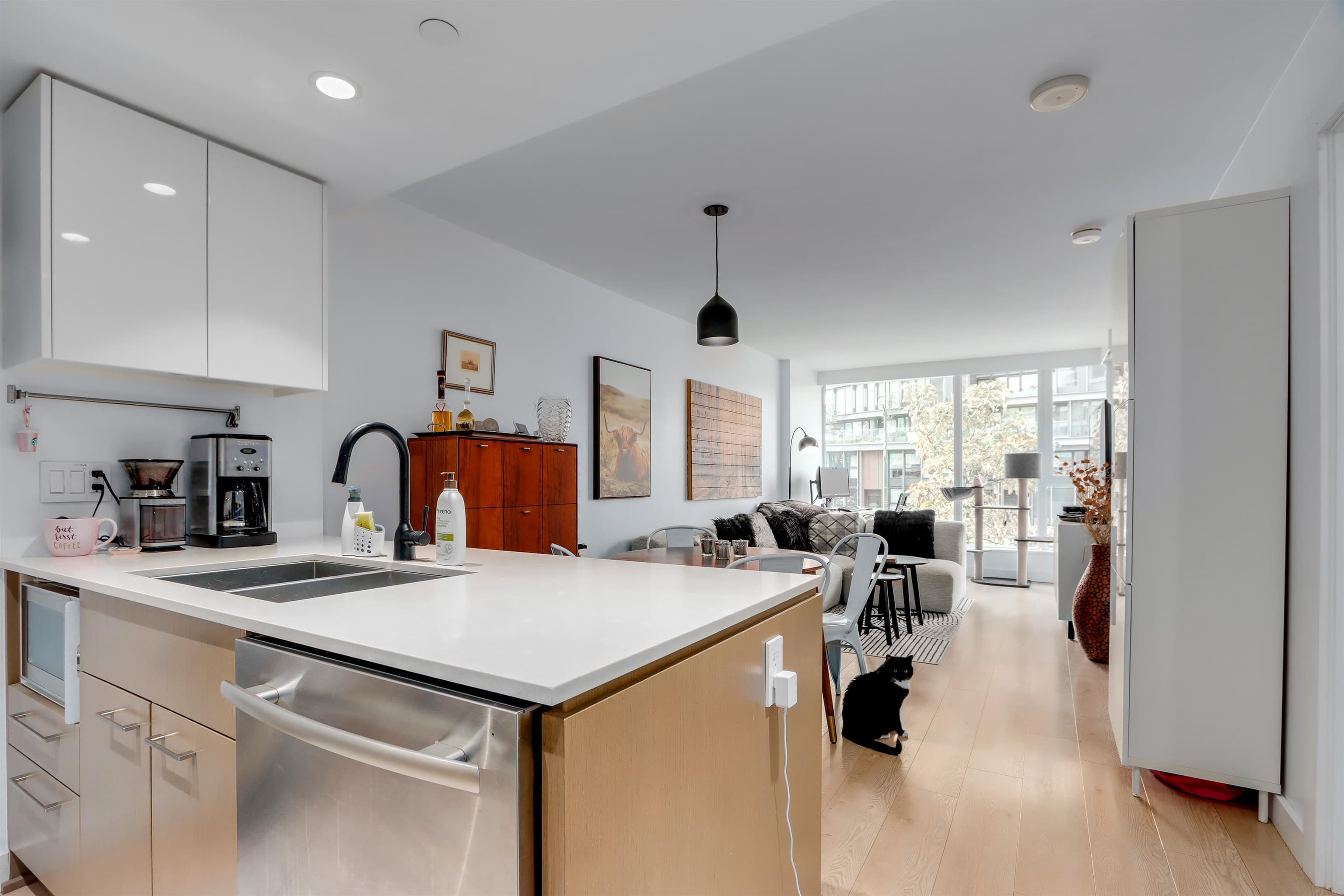 207 - 1618 Quebec Street, Vancouver, V6A 0C5 — photo 3