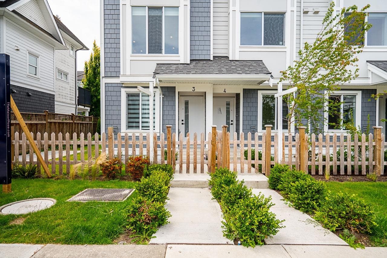4 - 2525 156 Street, Surrey, V3V 7P2 — photo 1