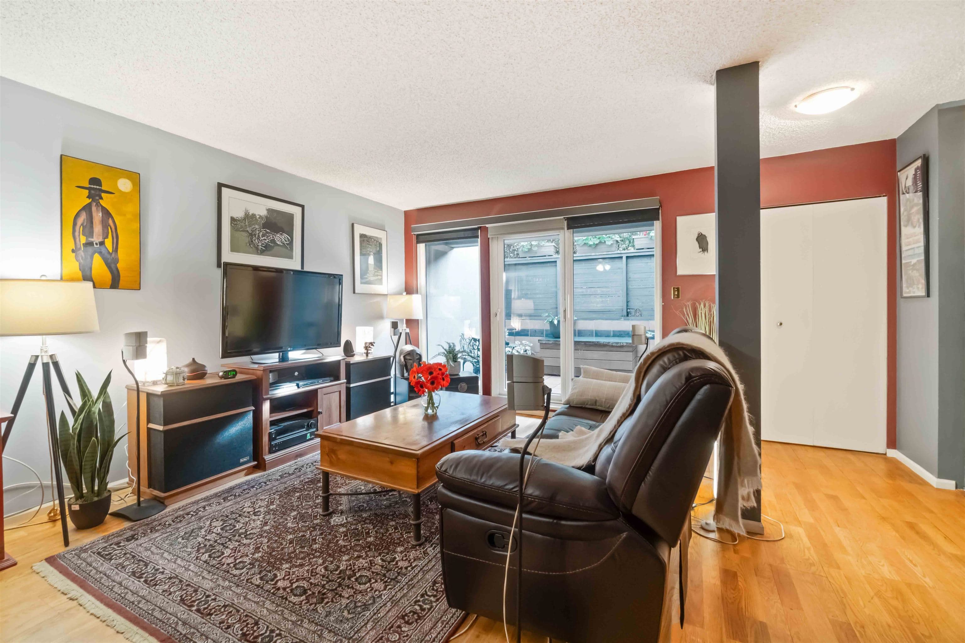 1305 W 8th Avenue, Vancouver, V6H 3W4 — photo 2