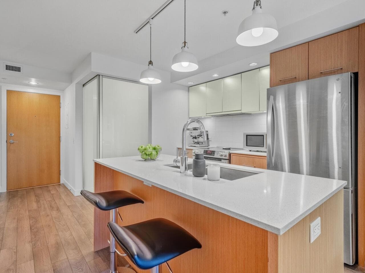 208 - 221 E 3rd Street, North Vancouver, V7L 0C1 — photo 4