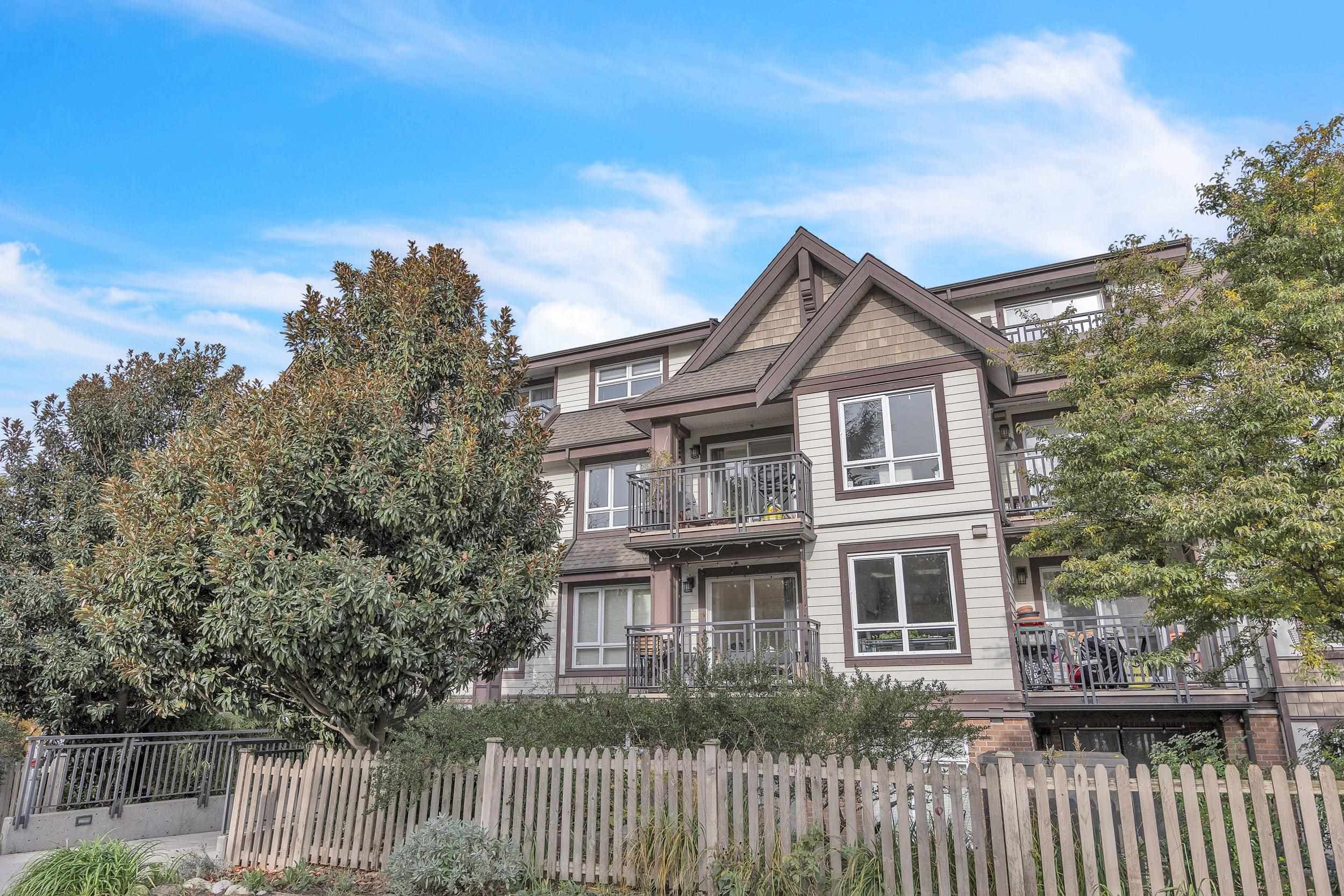 PH3 - 1533 E 8th Avenue, Vancouver