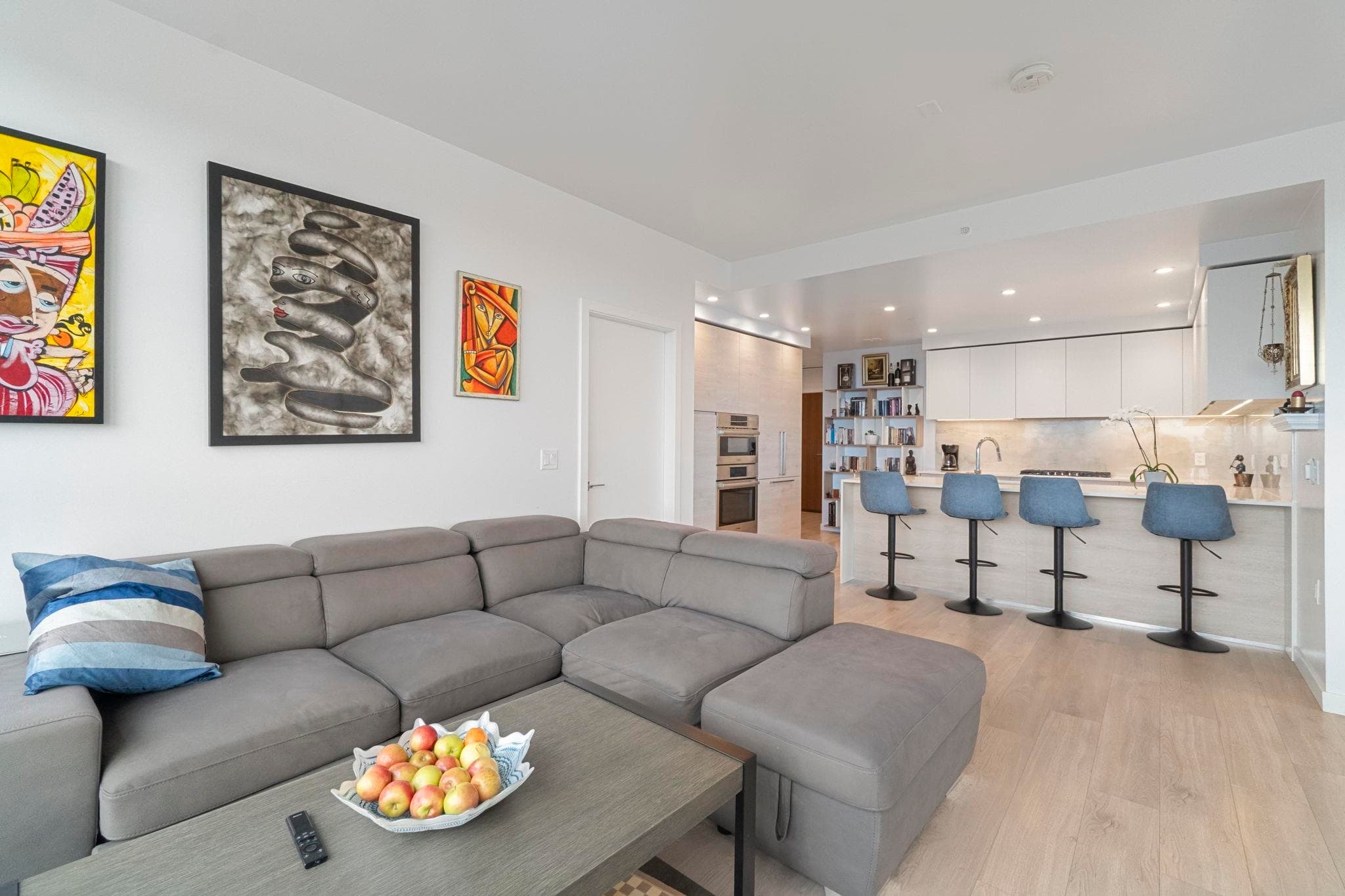 3503 - 680 Quayside Drive, New Westminster, V3M 0P2 — photo 4