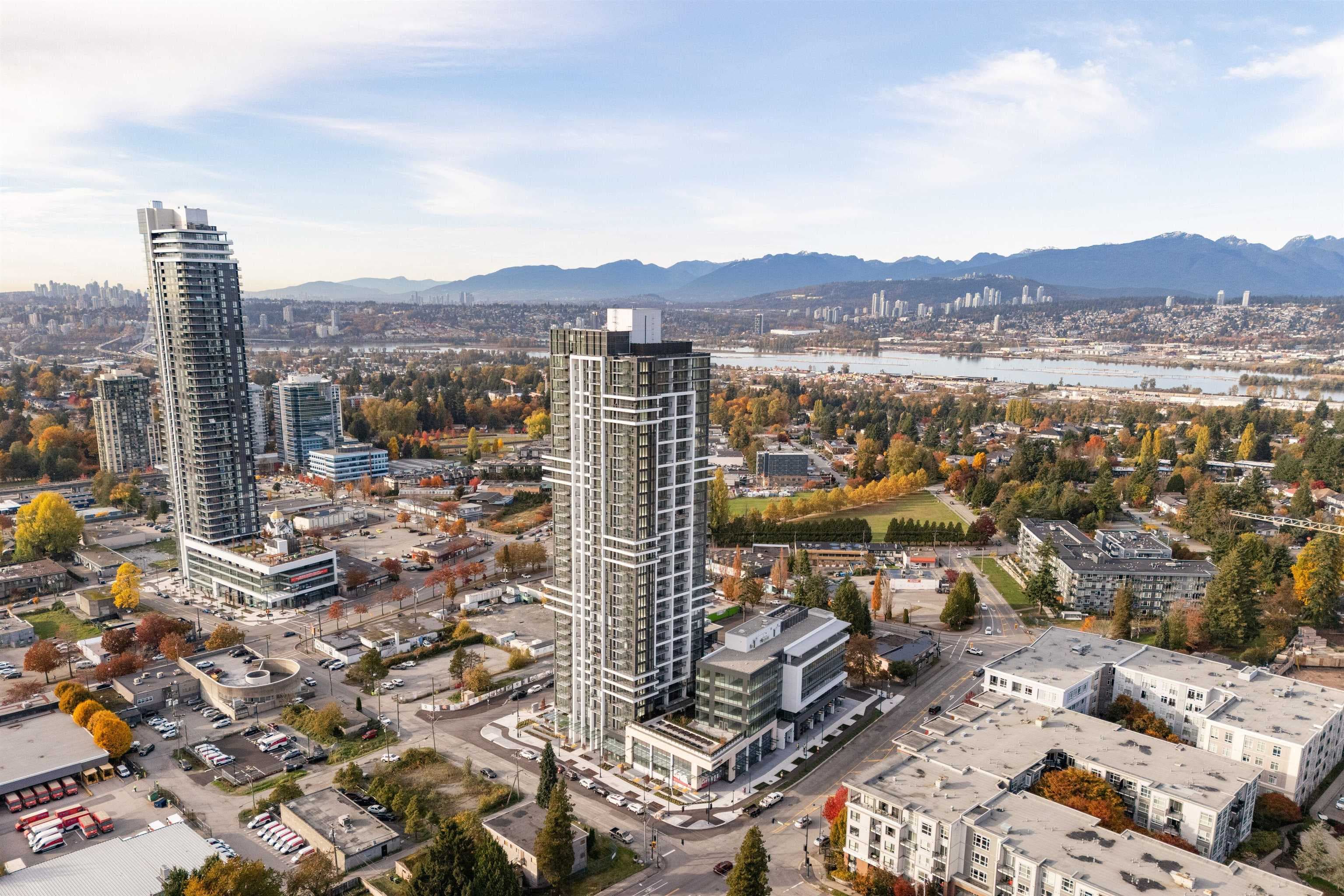 1001 - 13675 107a Avenue, Surrey, V3T 0X2 — photo 2