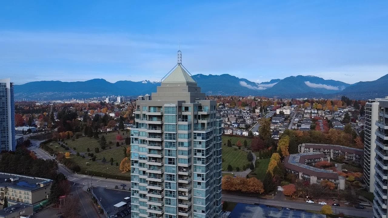 402 - 2008 Rosser Avenue, Burnaby, V5C 0H8 — photo 2