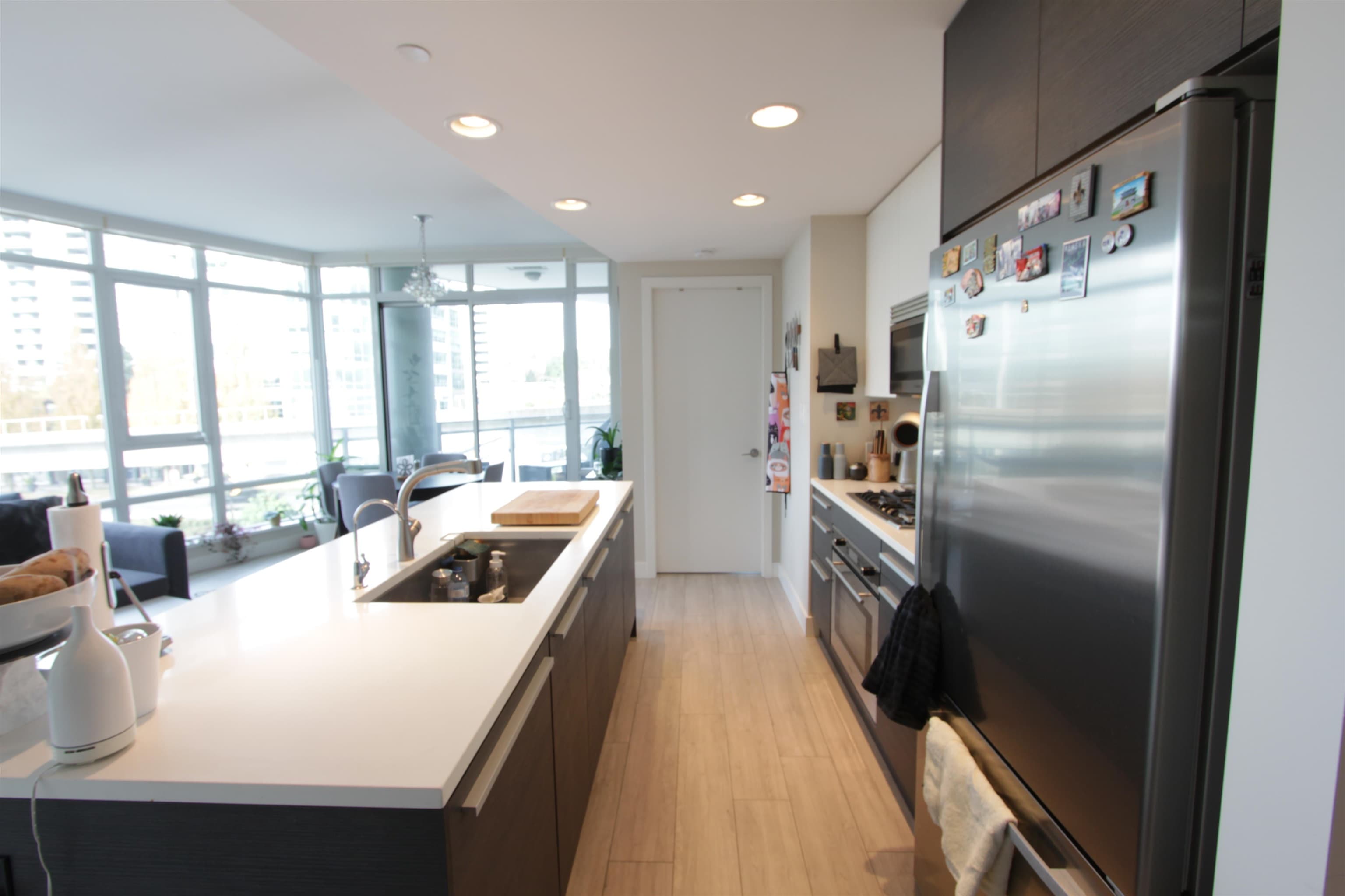 402 - 2008 Rosser Avenue, Burnaby, V5C 0H8 — photo 4