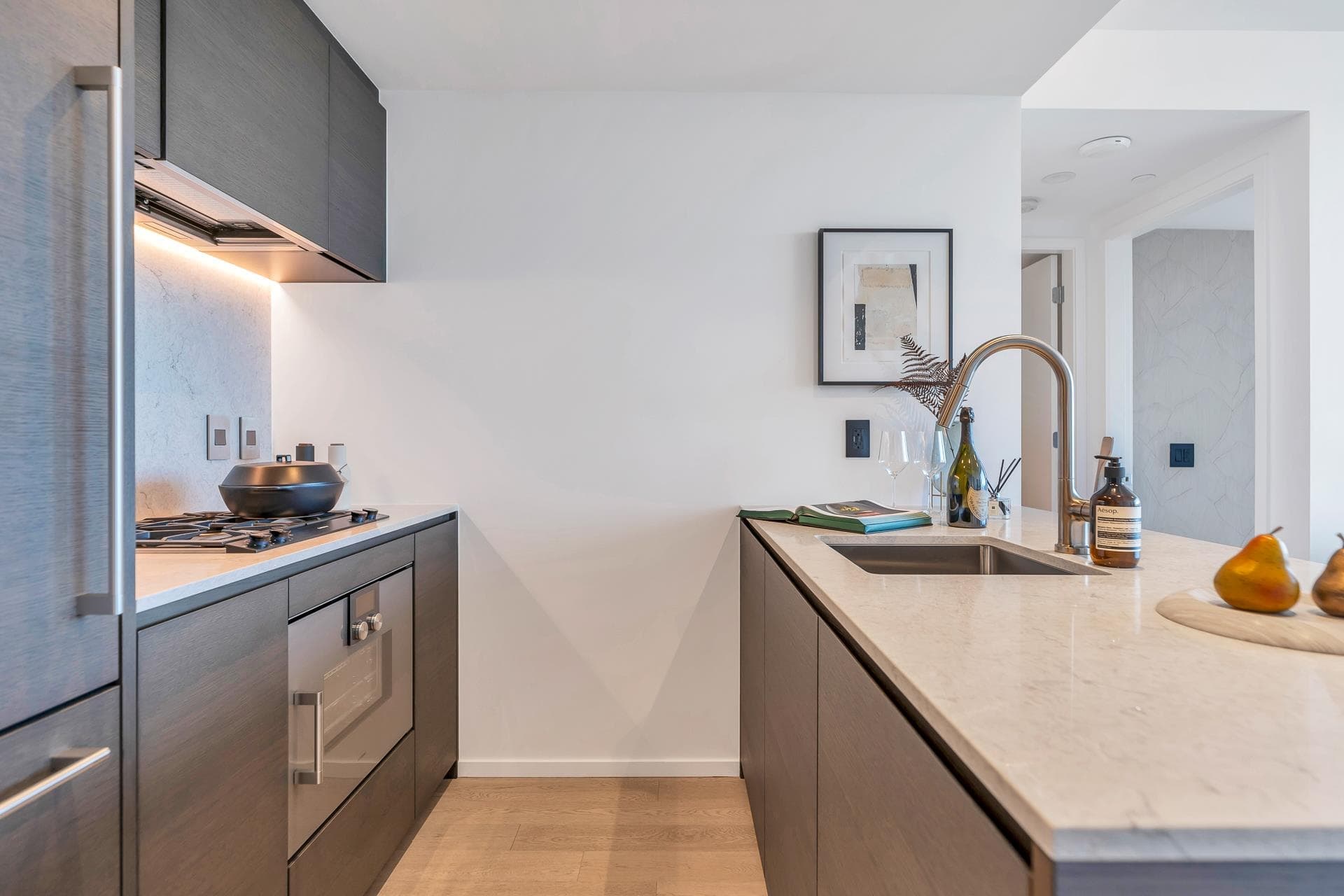 2201 - 1482 Robson Street, Vancouver, V6G 0E4 — photo 2