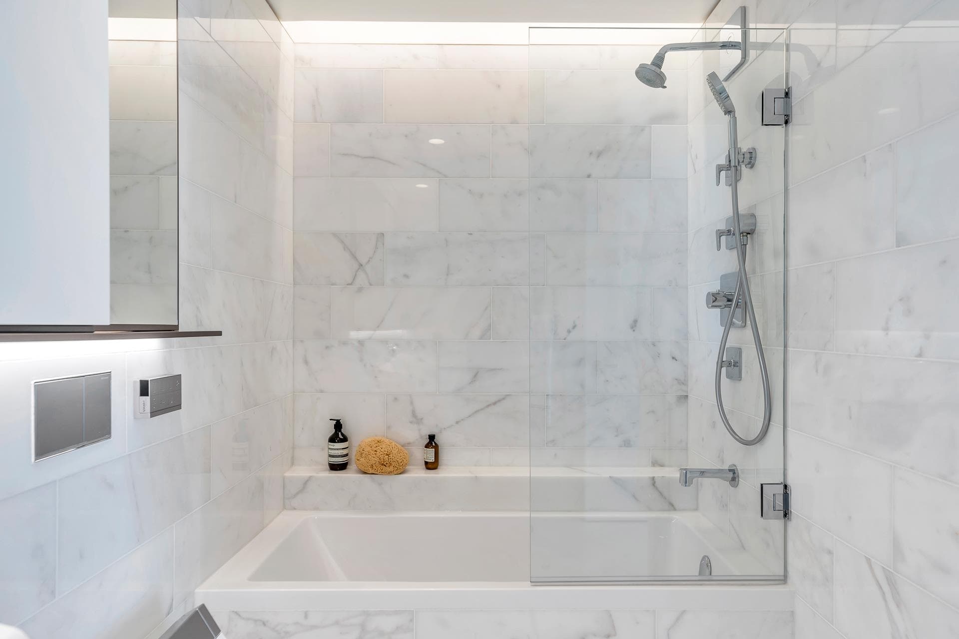 2201 - 1482 Robson Street, Vancouver, V6G 0E4 — photo 5