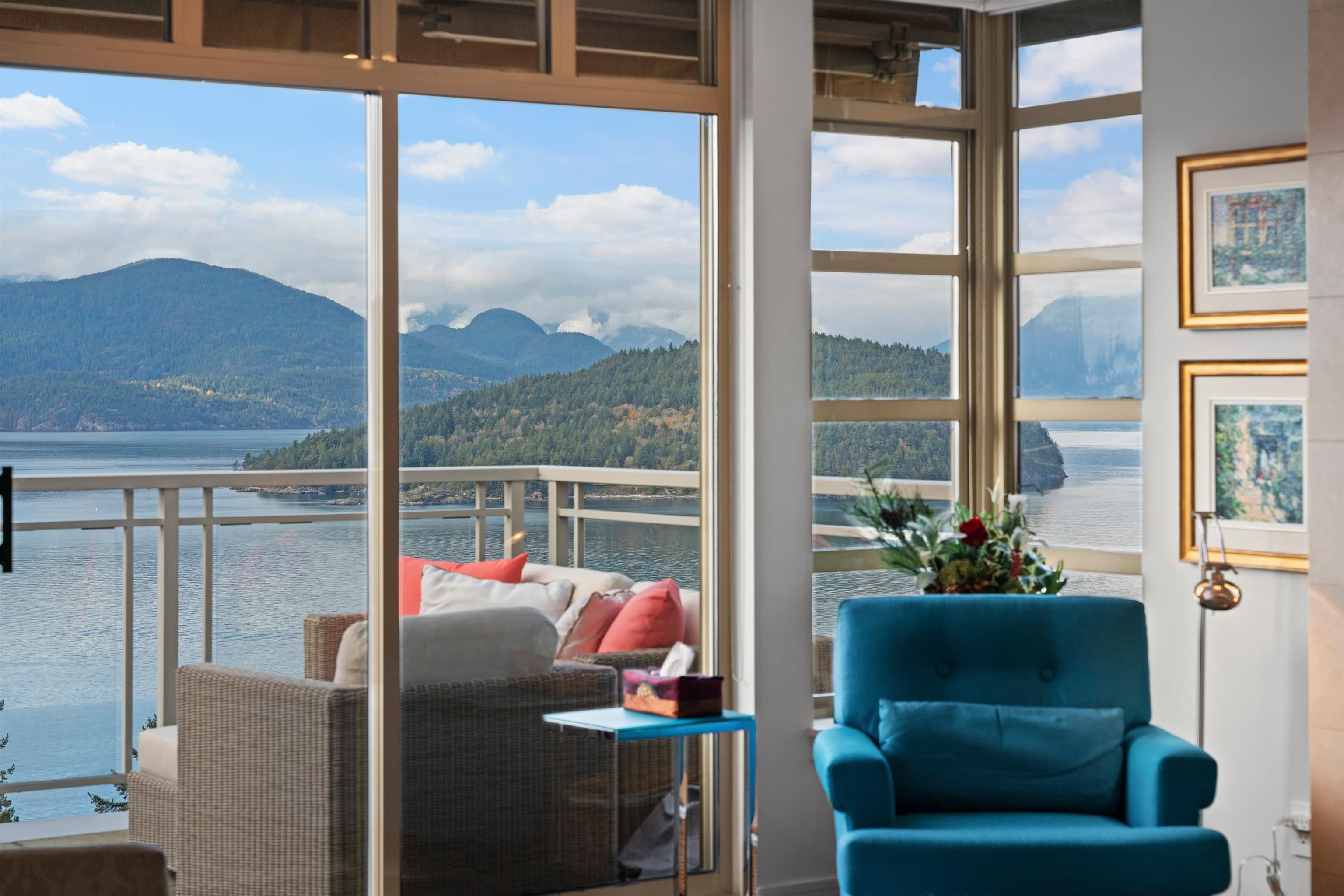 8683 Seascape Drive, West Vancouver, V7W 3J7 — photo 2