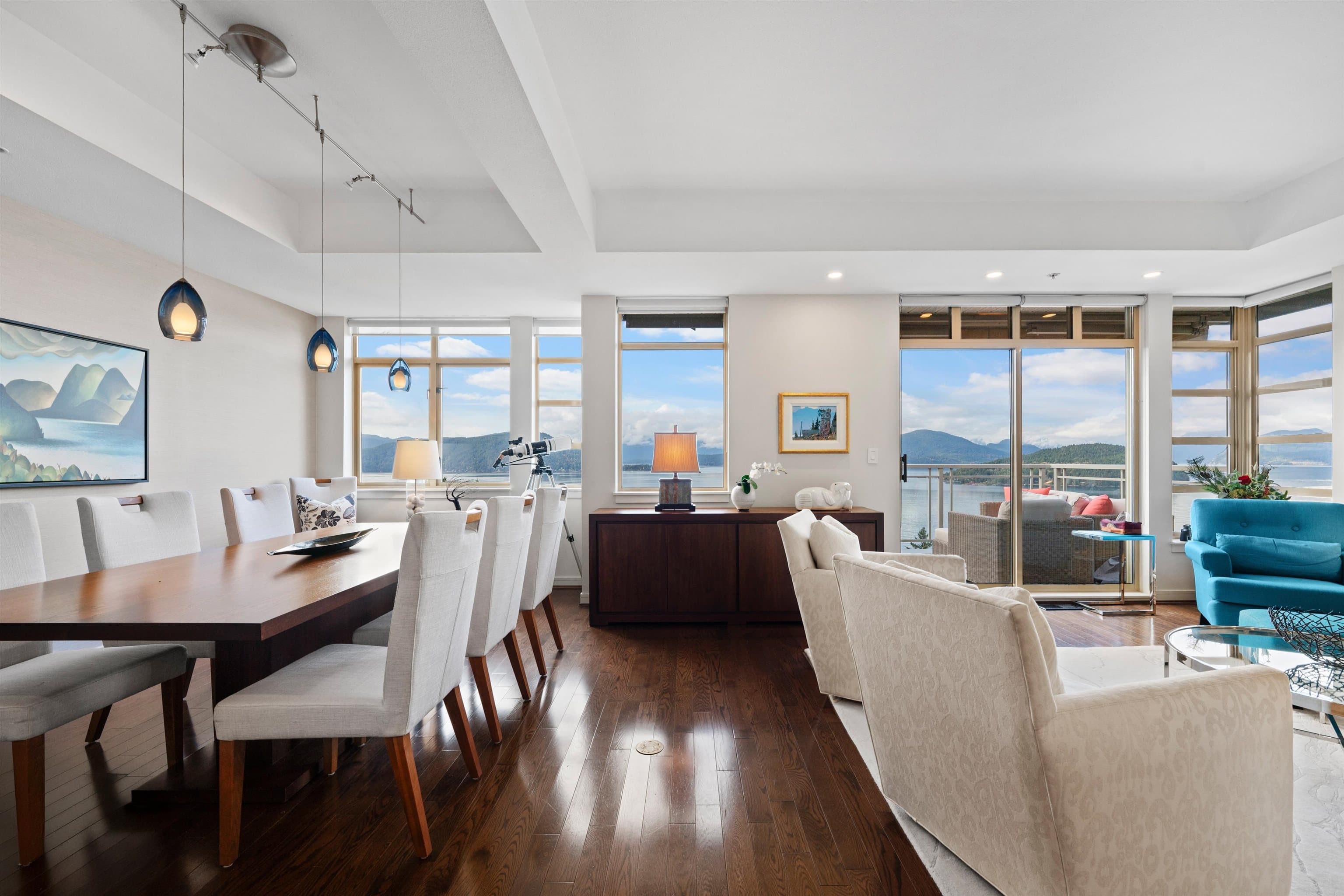 8683 Seascape Drive, West Vancouver, V7W 3J7 — photo 5