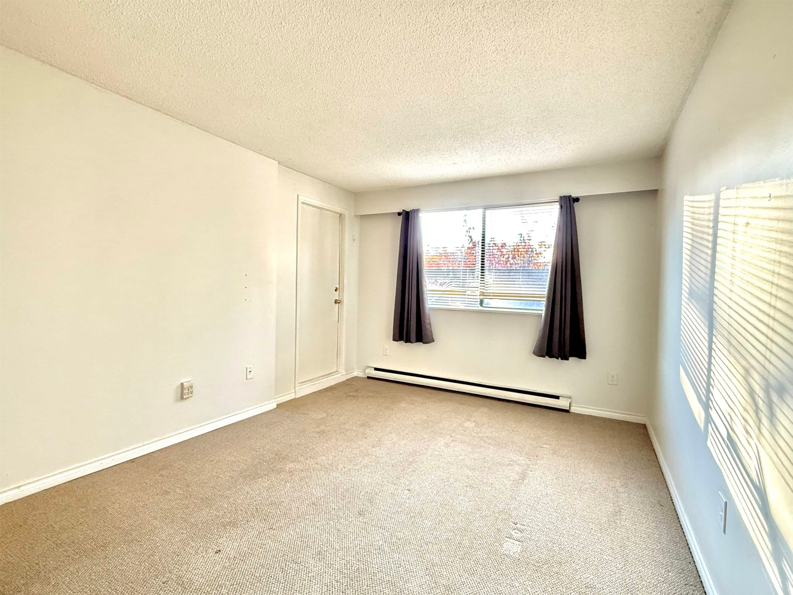 217 - 8120 Colonial Drive, Richmond, V7C 4V2 — photo 2