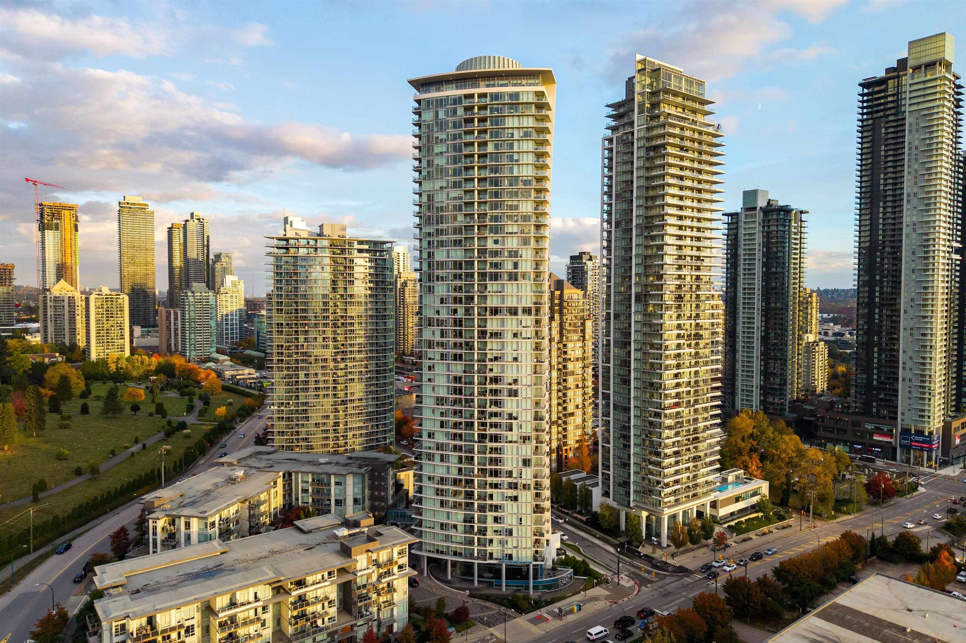 2402 - 1788 Gilmore Avenue, Burnaby, V5C 0L5 — photo 1
