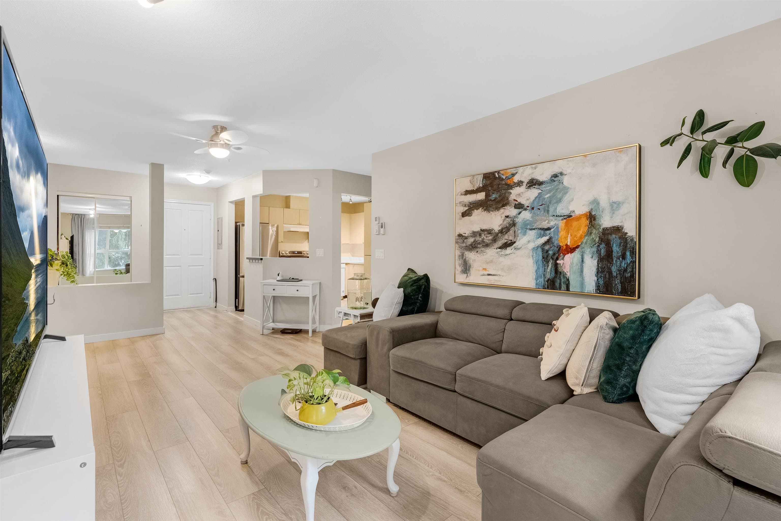 207 - 10186 155 Street, Surrey — sold