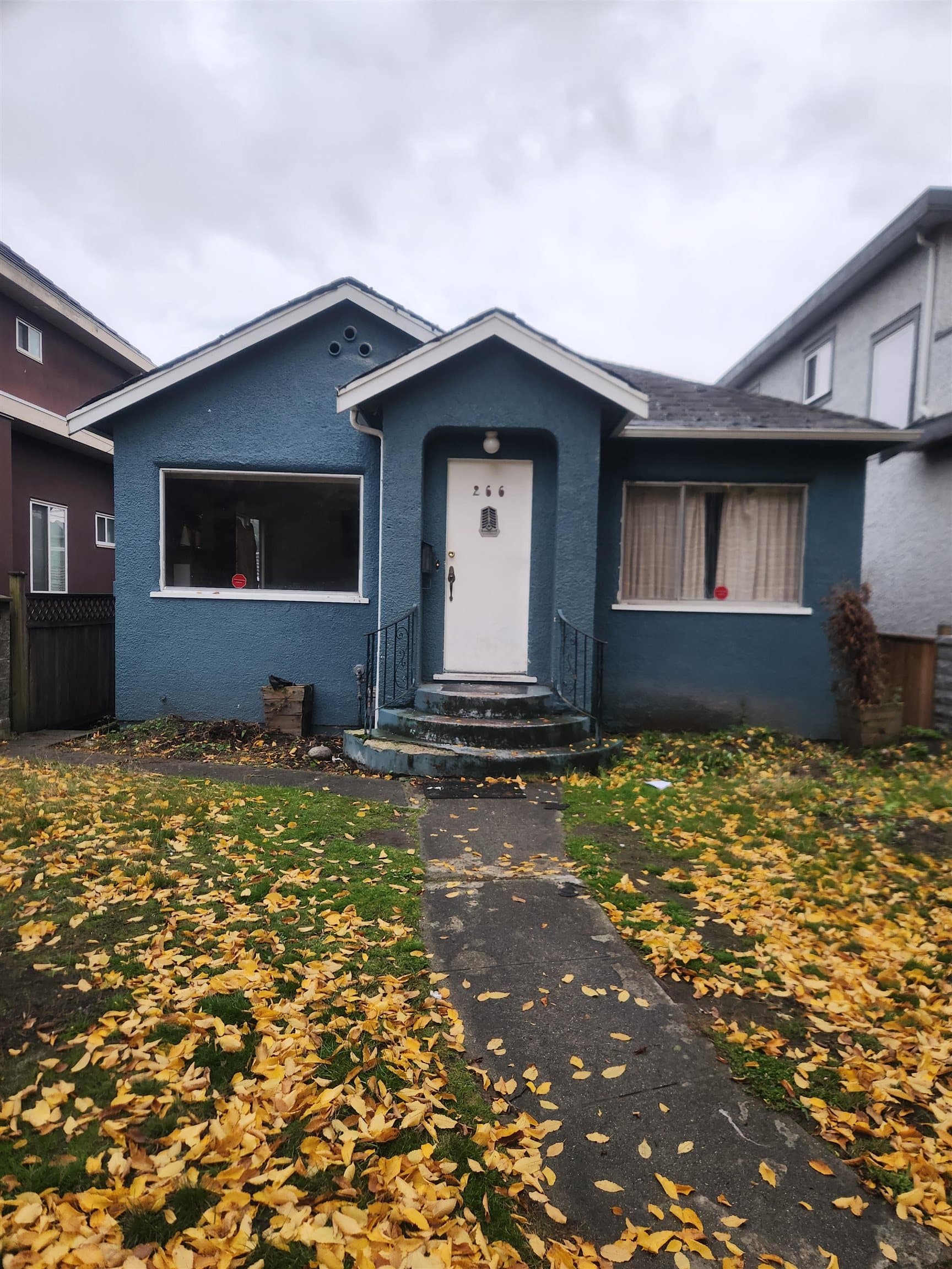 266 E 49th Avenue, Vancouver
