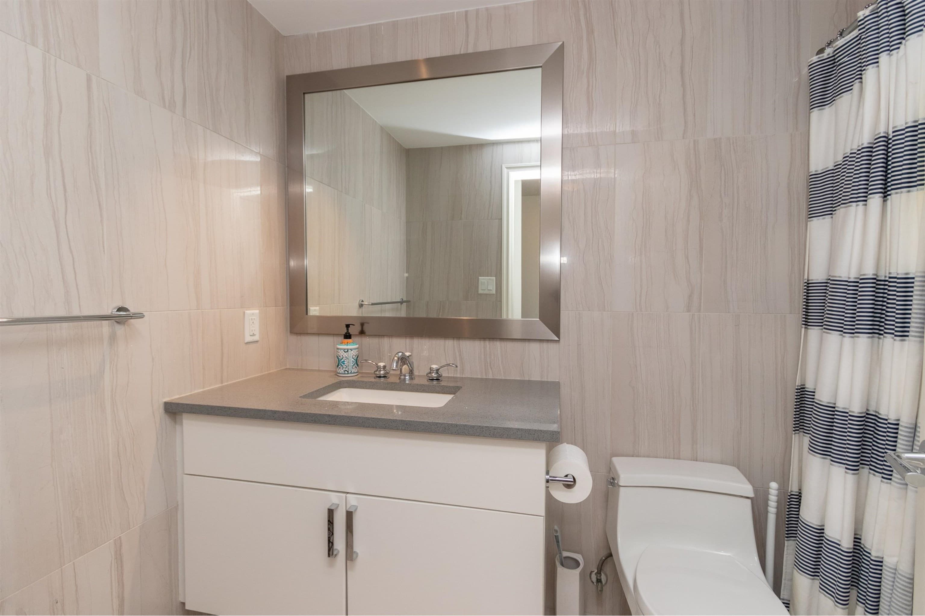 705 - 199 Victory Ship Way, North Vancouver, V7N 0E2 — photo 5