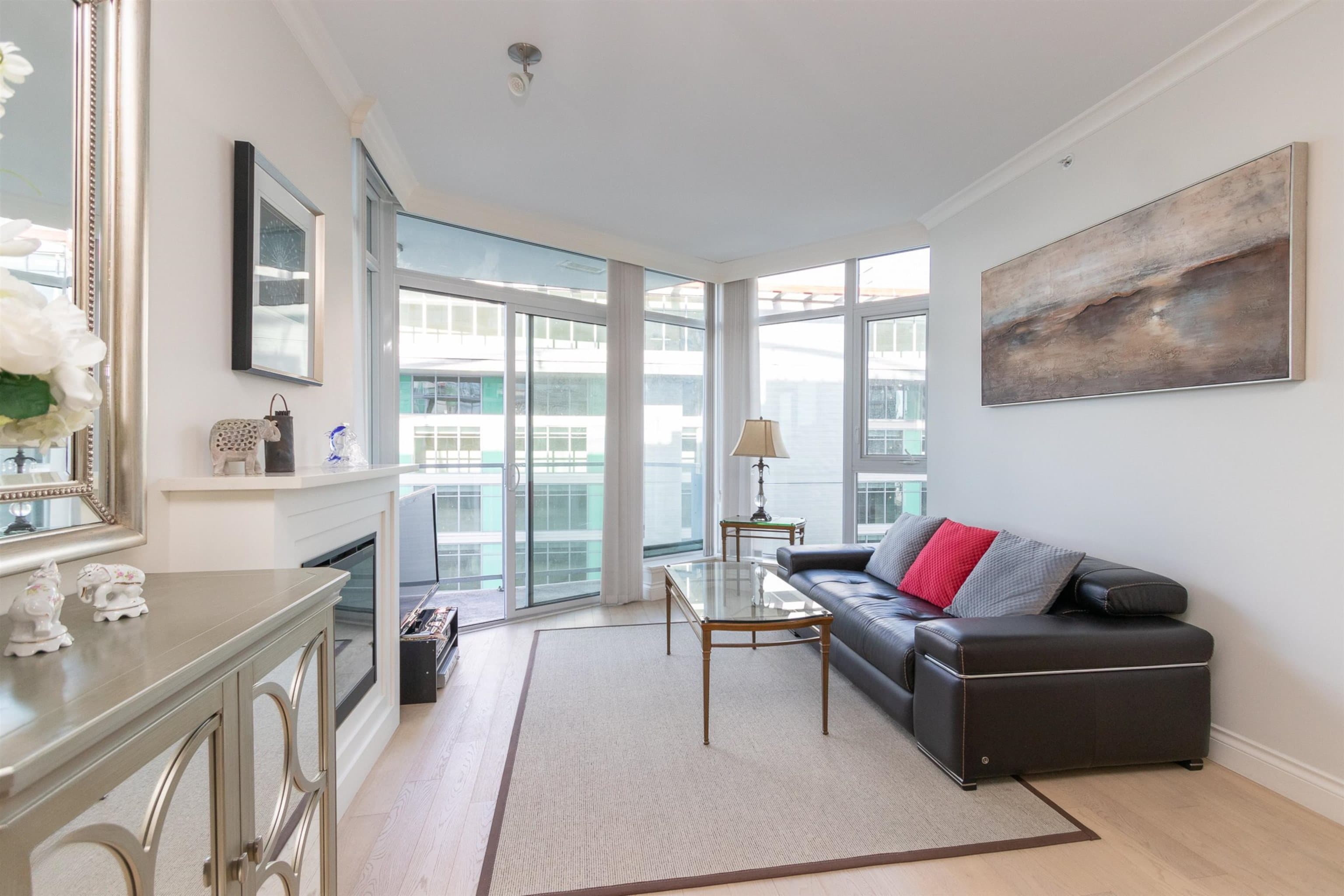705 - 199 Victory Ship Way, North Vancouver, V7N 0E2 — photo 4