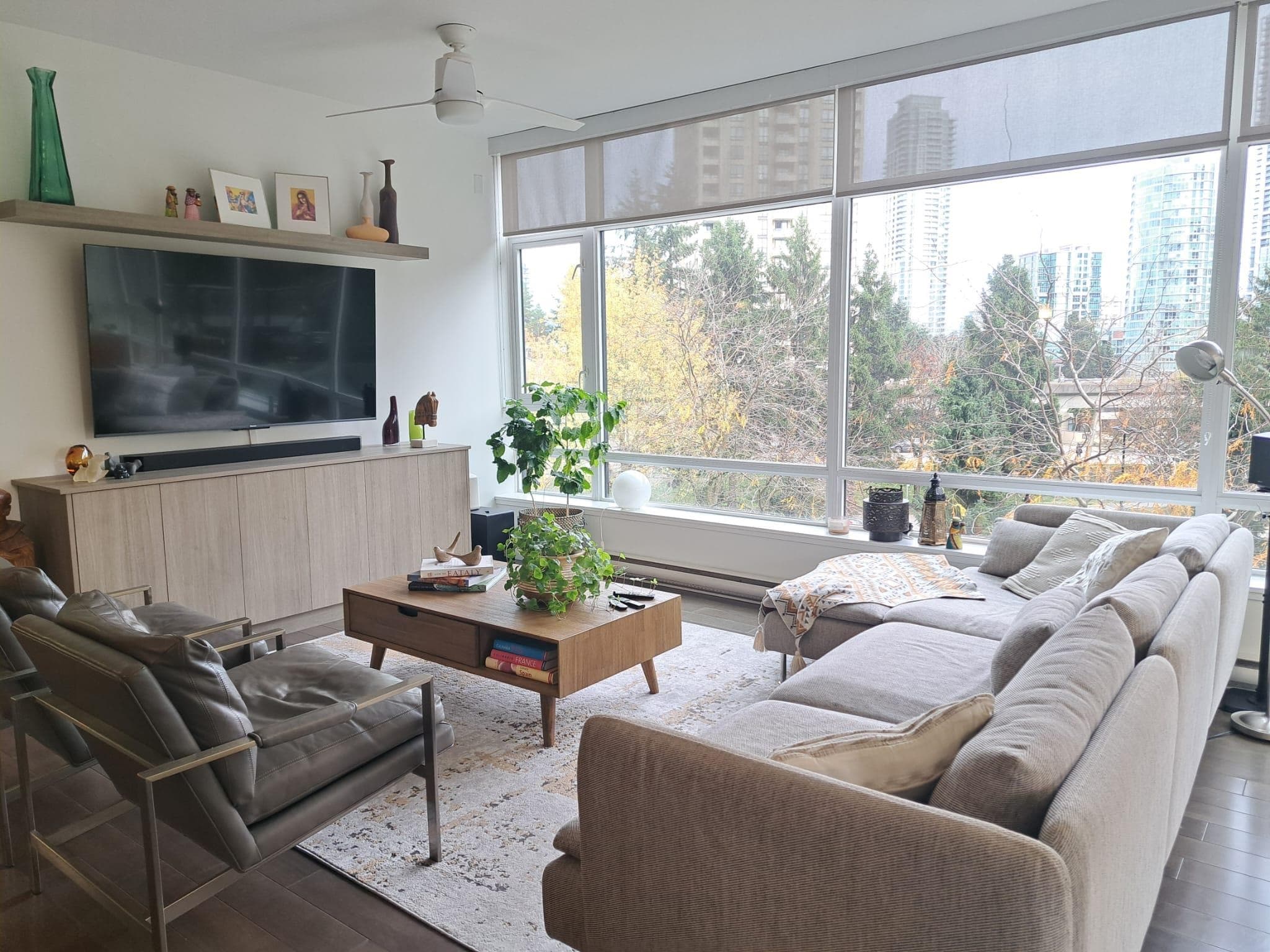 305 - 6168 Wilson Avenue, Burnaby, V5H 0B2 — photo 2