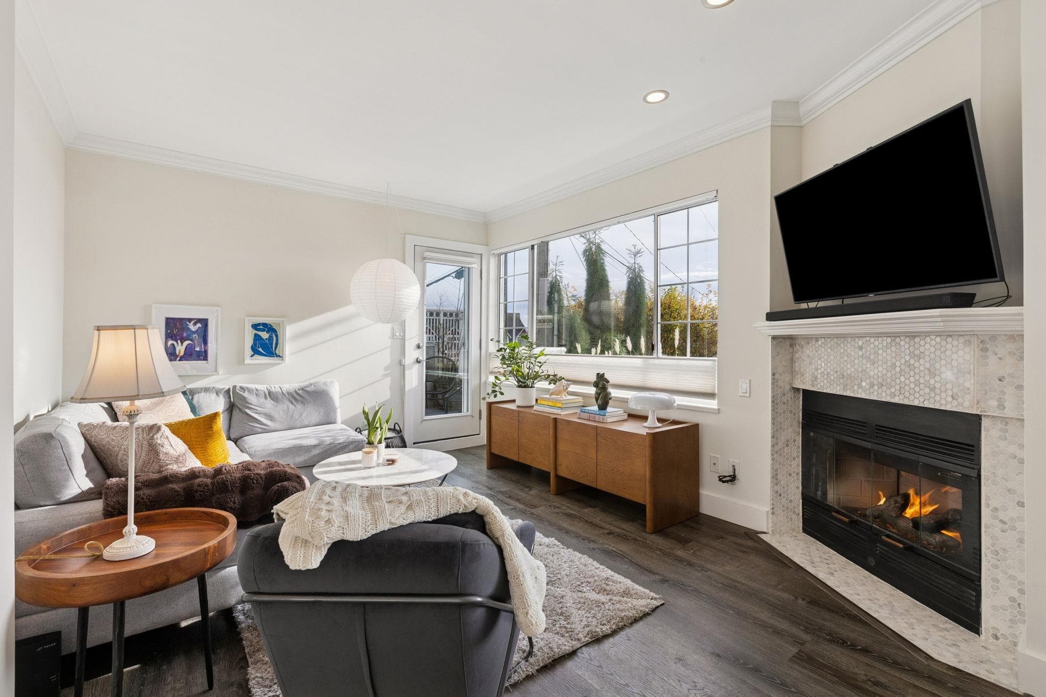 101 - 2440 Haywood Avenue, West Vancouver — sold
