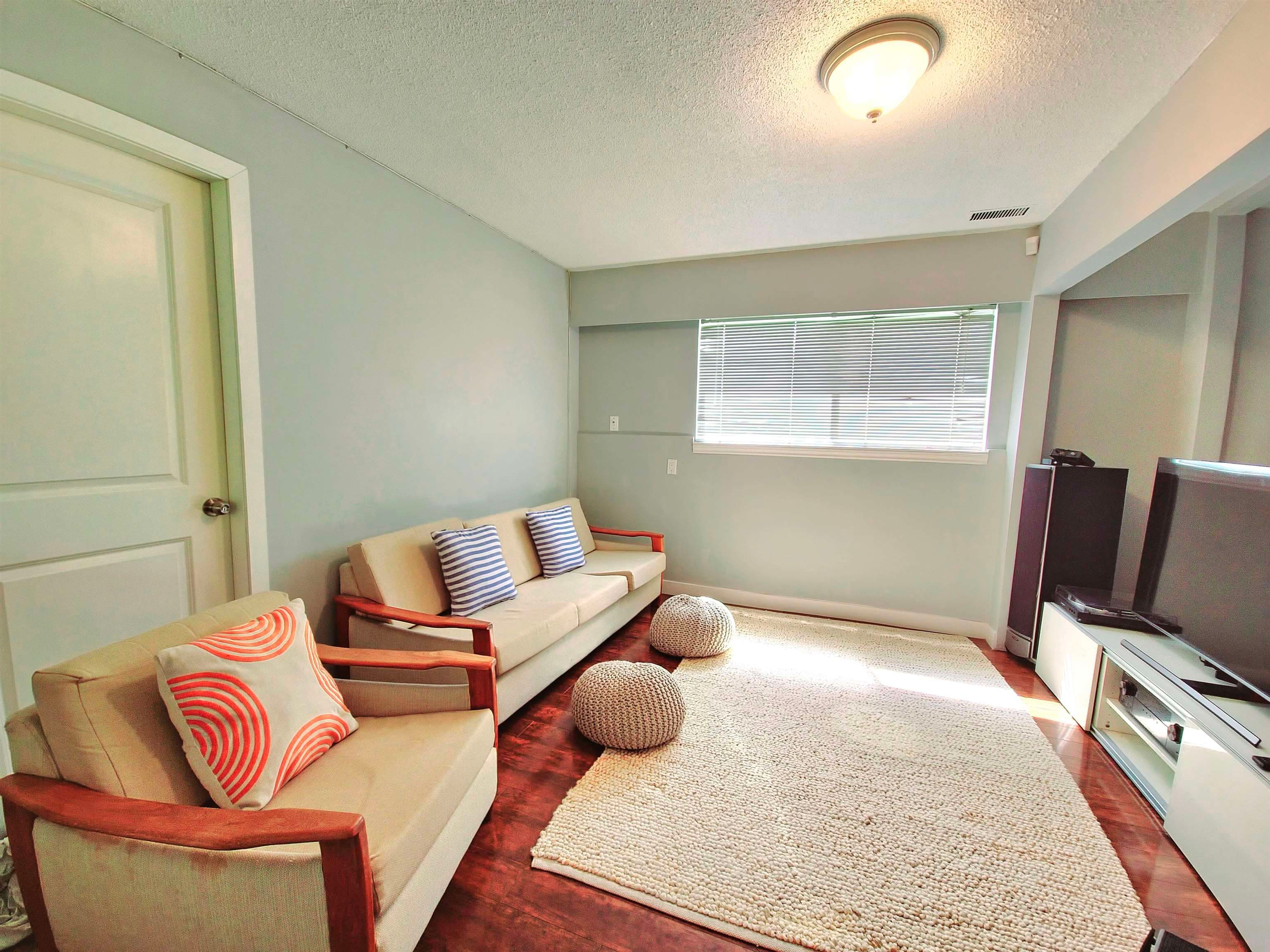 5685 Forest Street, Burnaby, V5G 1X5 — photo 2
