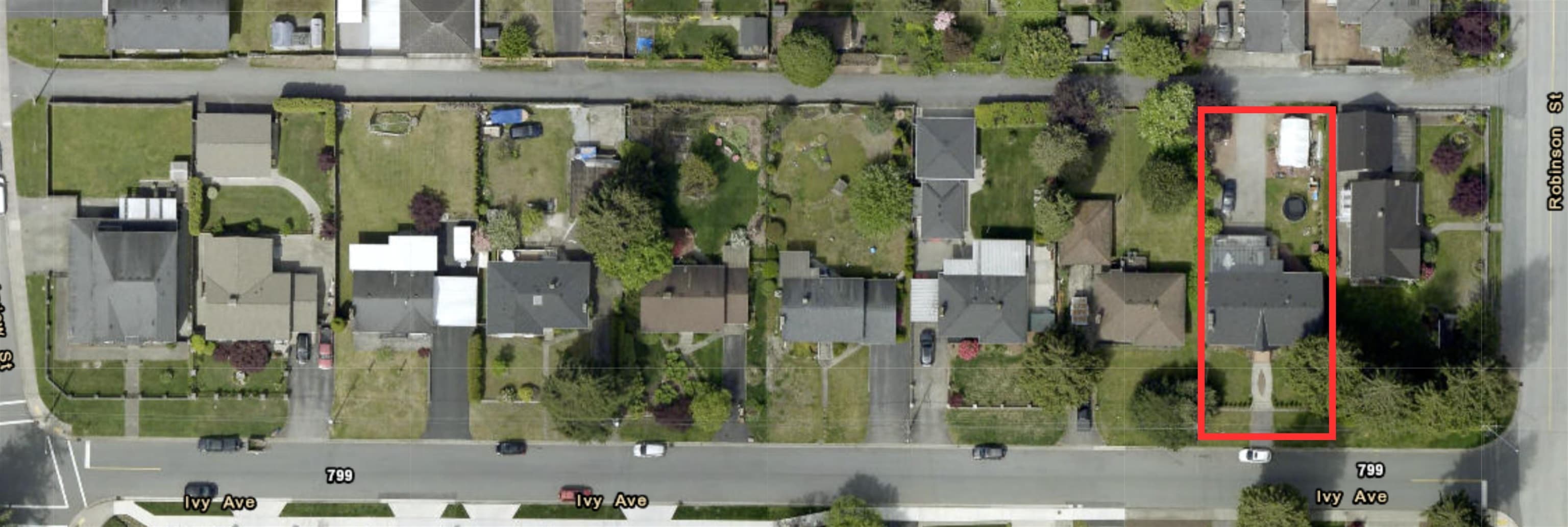 729 Ivy Avenue, Coquitlam