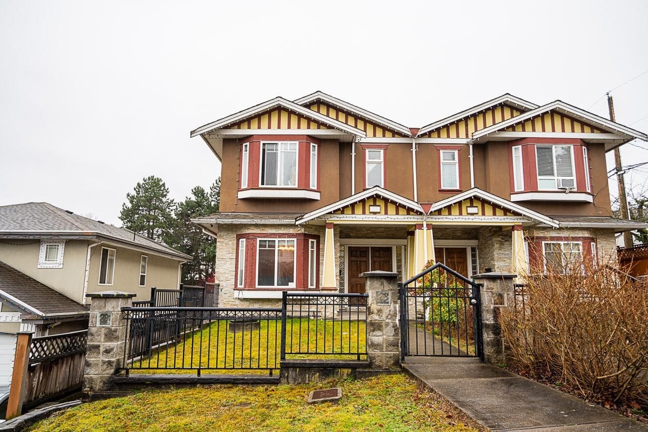 528 Sixteen Street, New Westminster, V3M 4R3 — photo 2