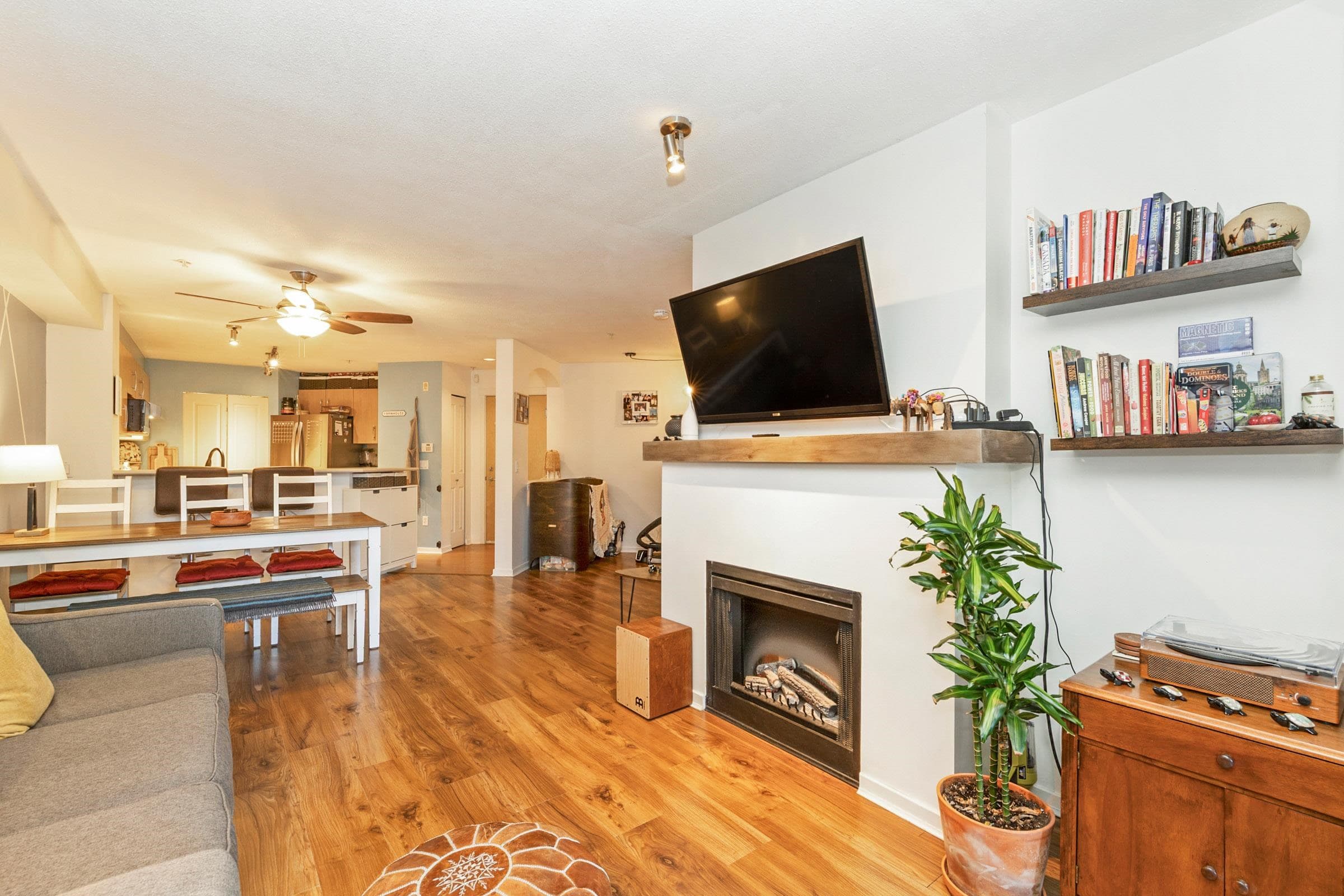 110 - 400 Klahanie Drive, Port Moody — sold
