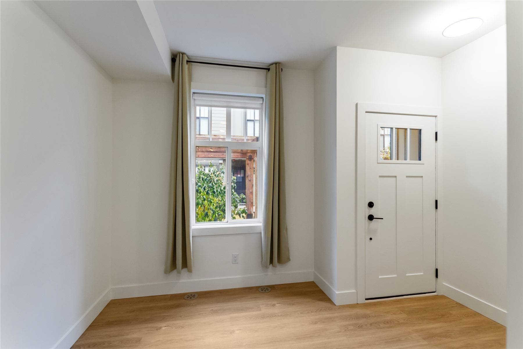 31 - 2350 165 Street, Surrey, V3Z 1J9 — photo 4