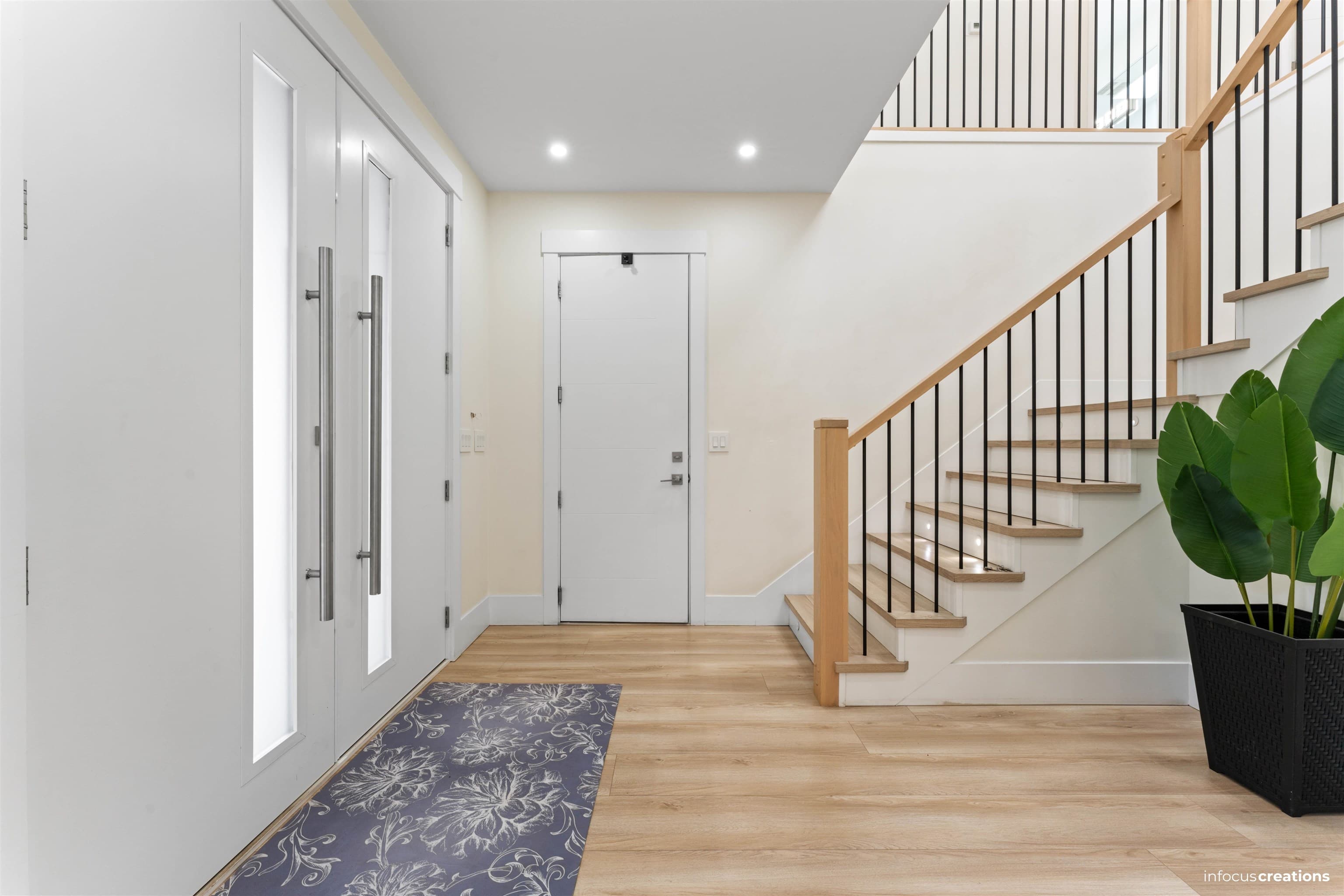 11088 84 Avenue, Delta, V4C 2L7 — photo 2