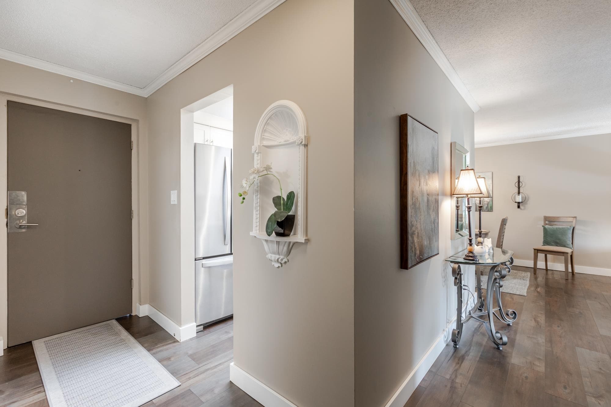305 - 1351 Martin Street, White Rock, V4B 3W6 — photo 4