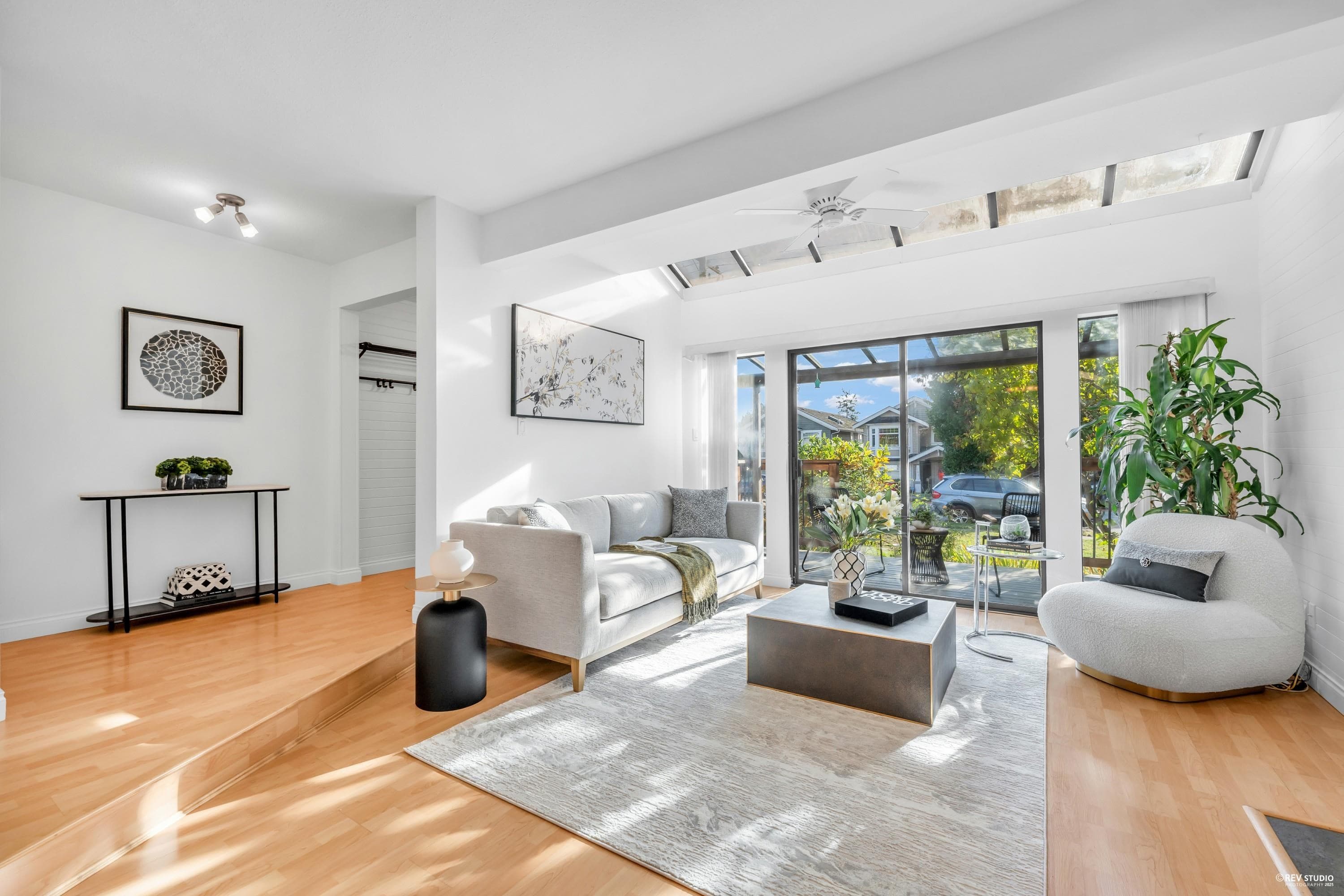 252 E 21st Street, North Vancouver