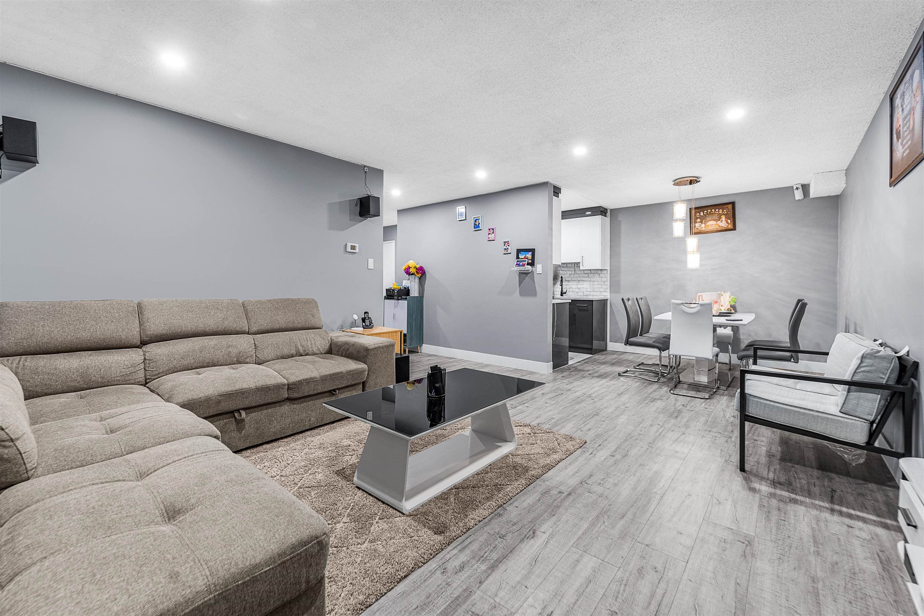 312 - 10061 150 Street, Surrey, V3R 4A7 — photo 3