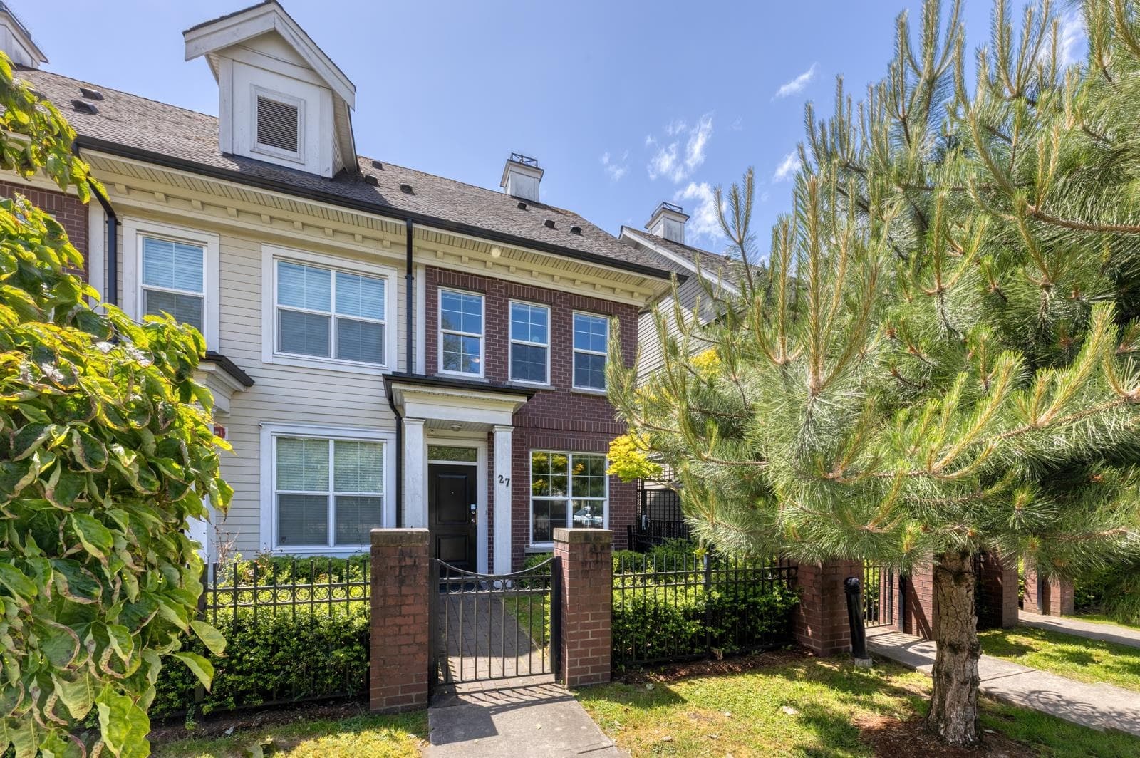 27 - 7458 Britton Street, Burnaby, V3N 3A5 — photo 1