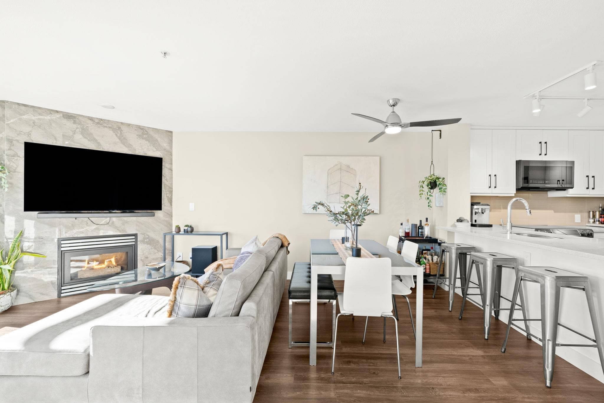 410 - 124 W 3rd Street, North Vancouver, V7M 1E8 — photo 5