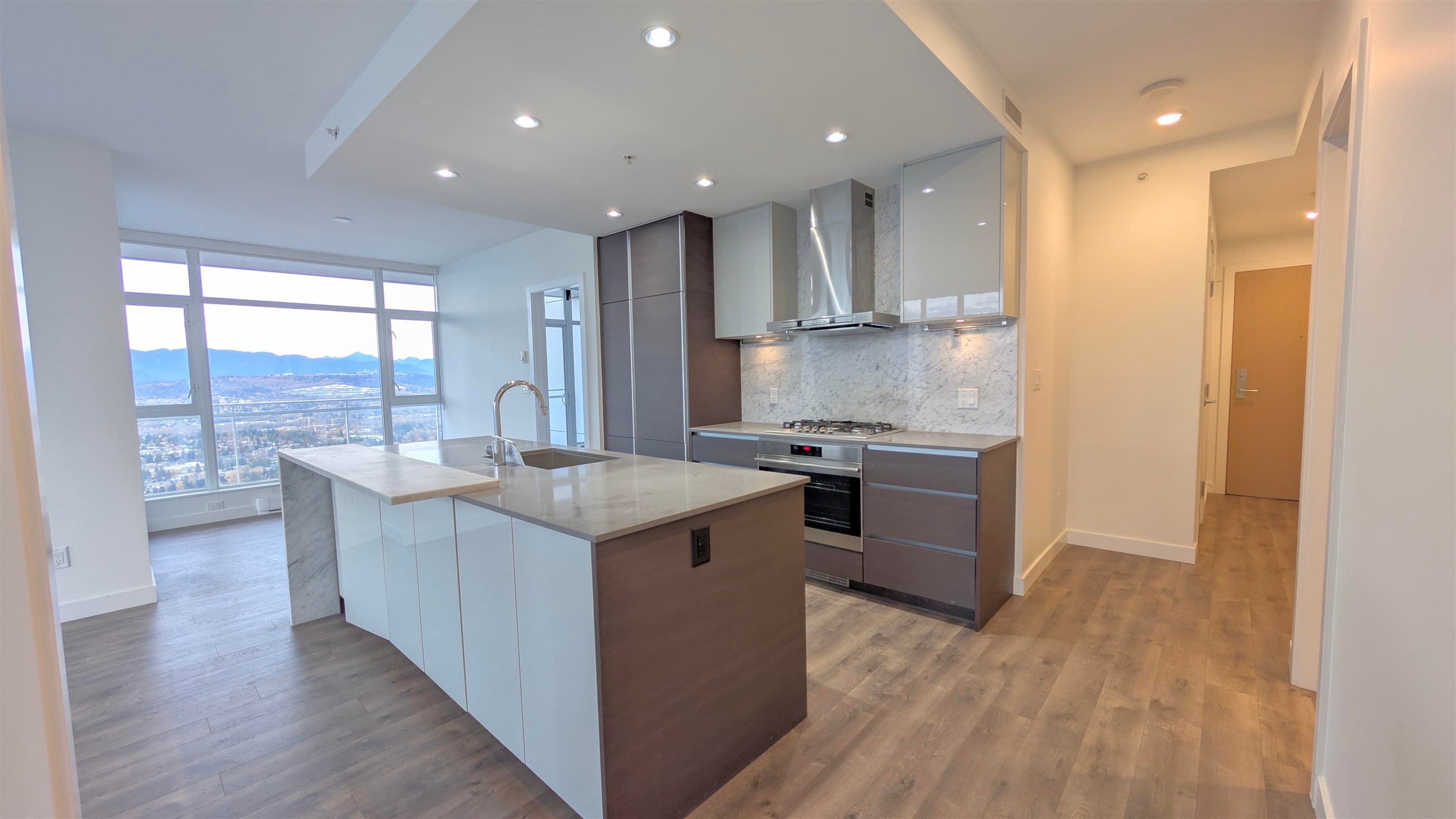 5008 - 4670 Assembly Way, Burnaby, V5H 0H3 — photo 4
