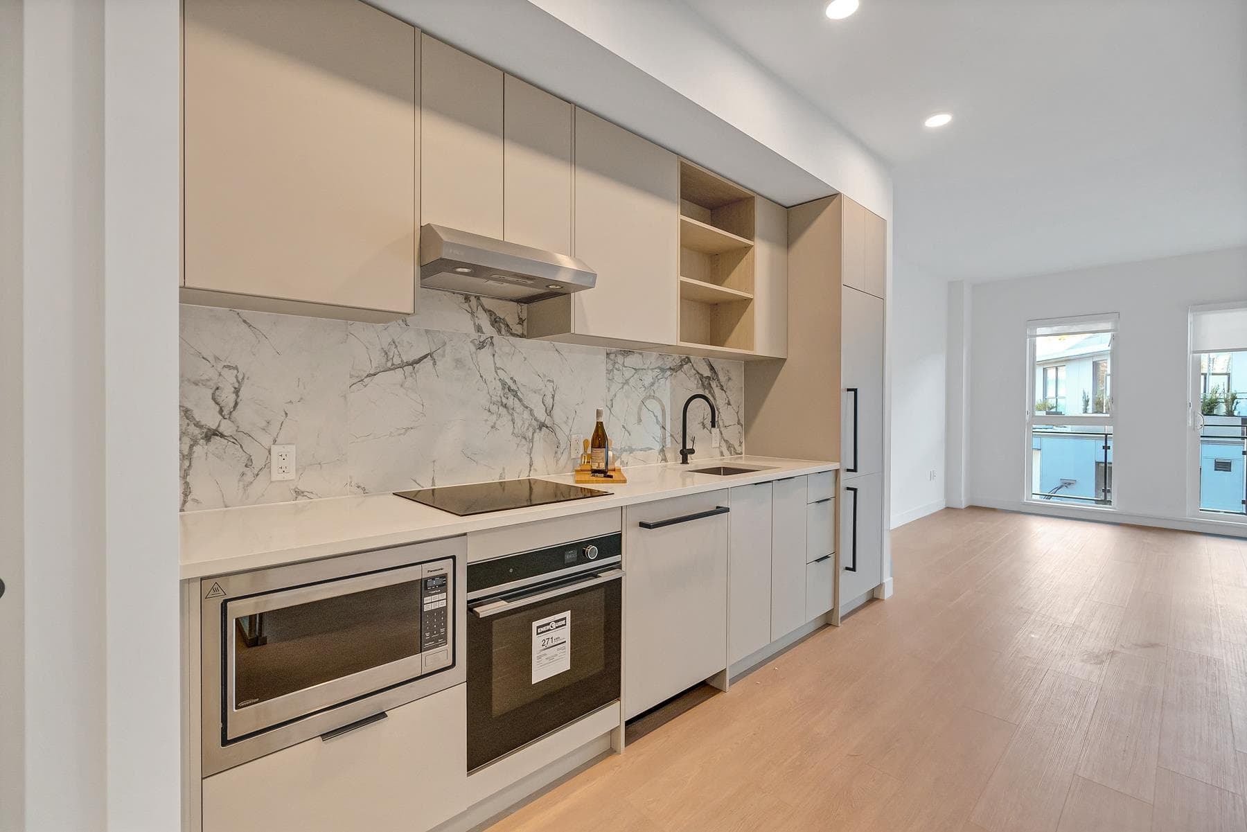 466 - 422 E 3rd Street, North Vancouver, V7L 0K1 — photo 2
