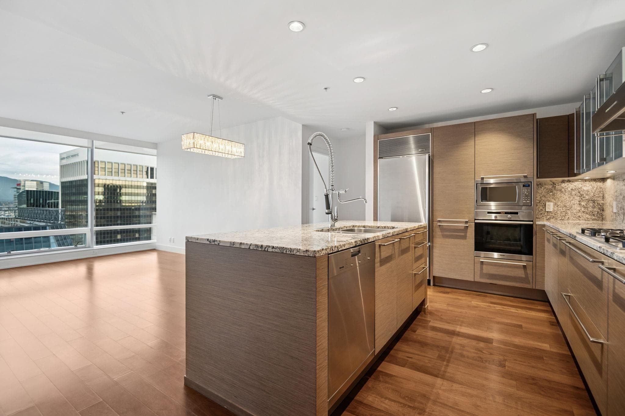 3603 - 1111 Alberni Street, Vancouver, V6E 4V2 — photo 2