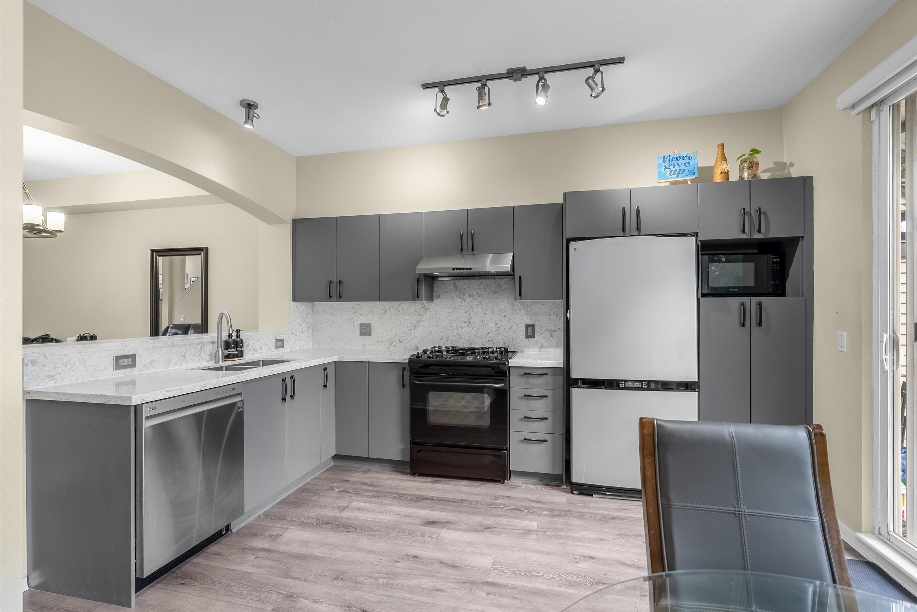 167 - 9133 Government Street, Burnaby, V3N 0B1 — photo 3