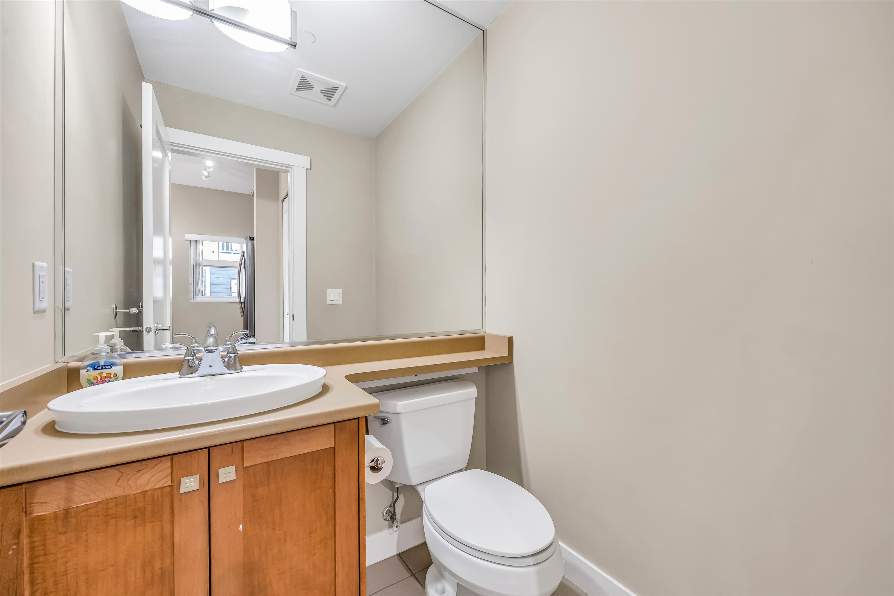157 - 7388 Macpherson Avenue, Burnaby, V5J 0B1 — photo 2