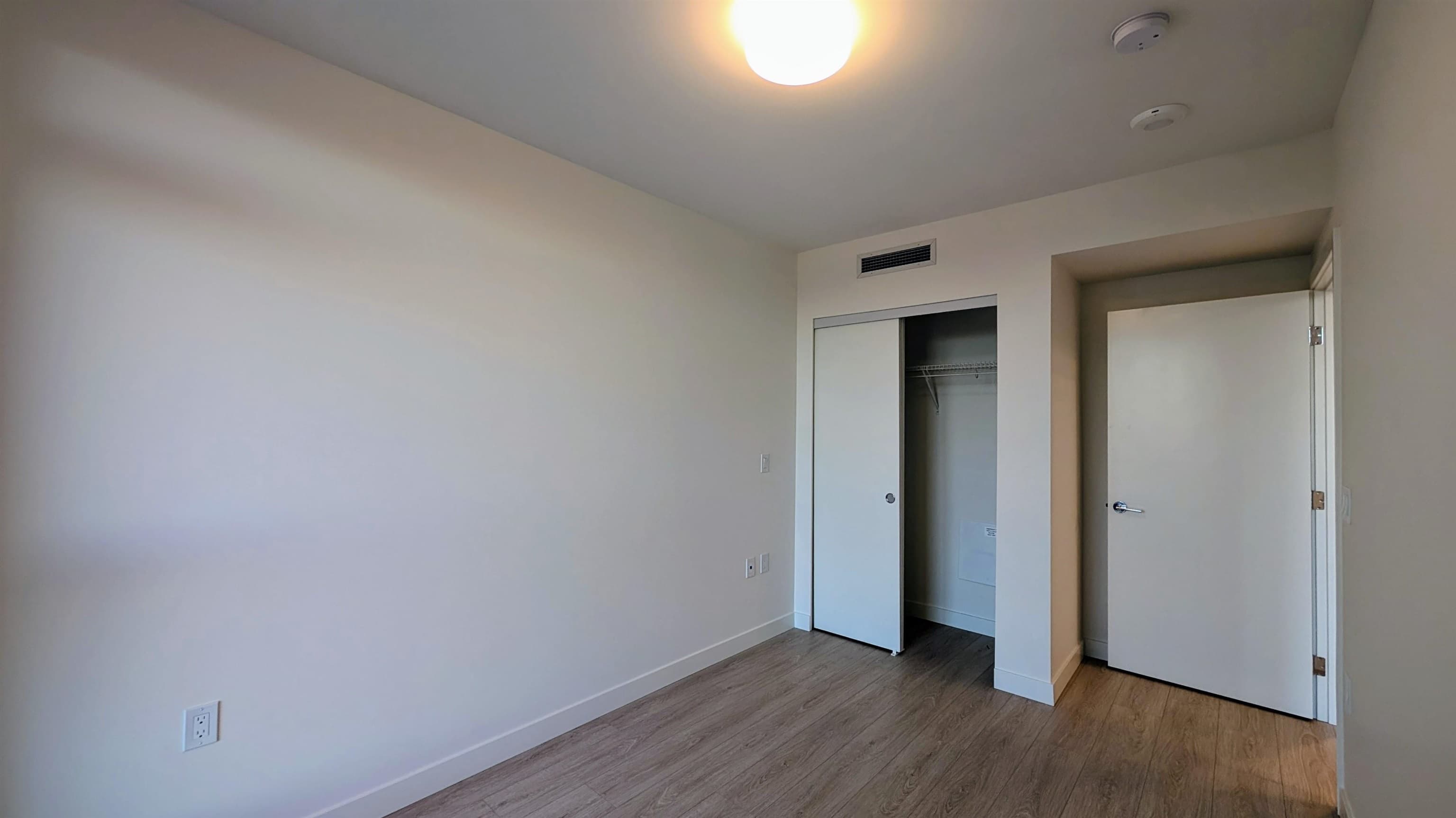 2612 - 13675 107a Avenue, Surrey, V3T 0X2 — photo 4