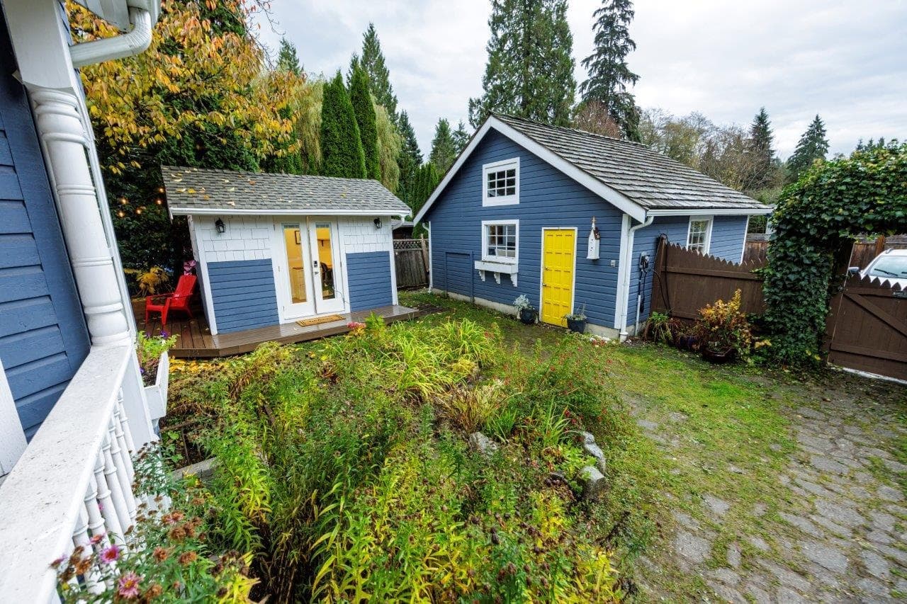 1806 Deep Cove Road, North Vancouver, V7G 1S6 — photo 2