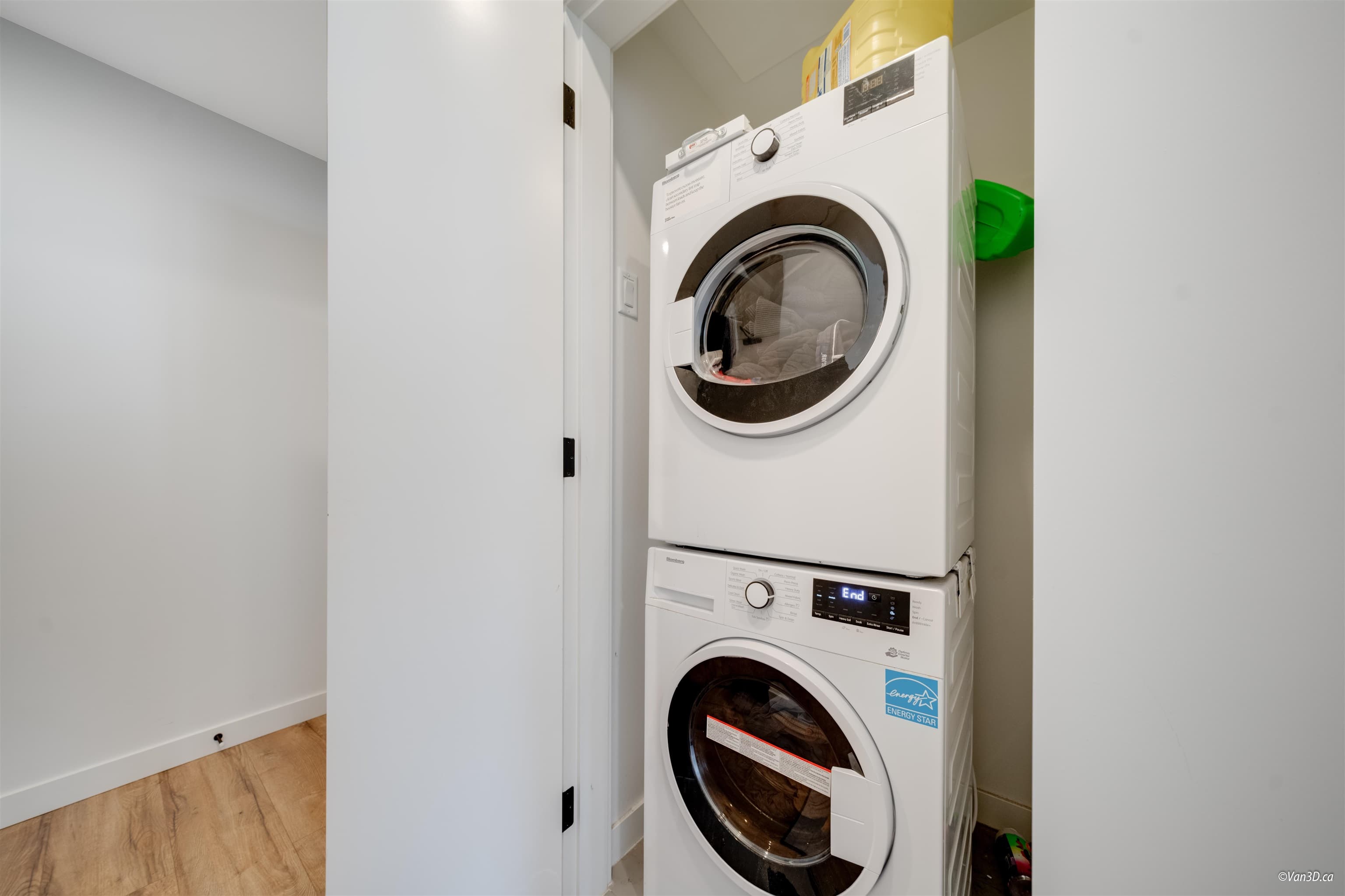 2710 - 10448 University Drive, Surrey, V3T 0S7 — photo 5