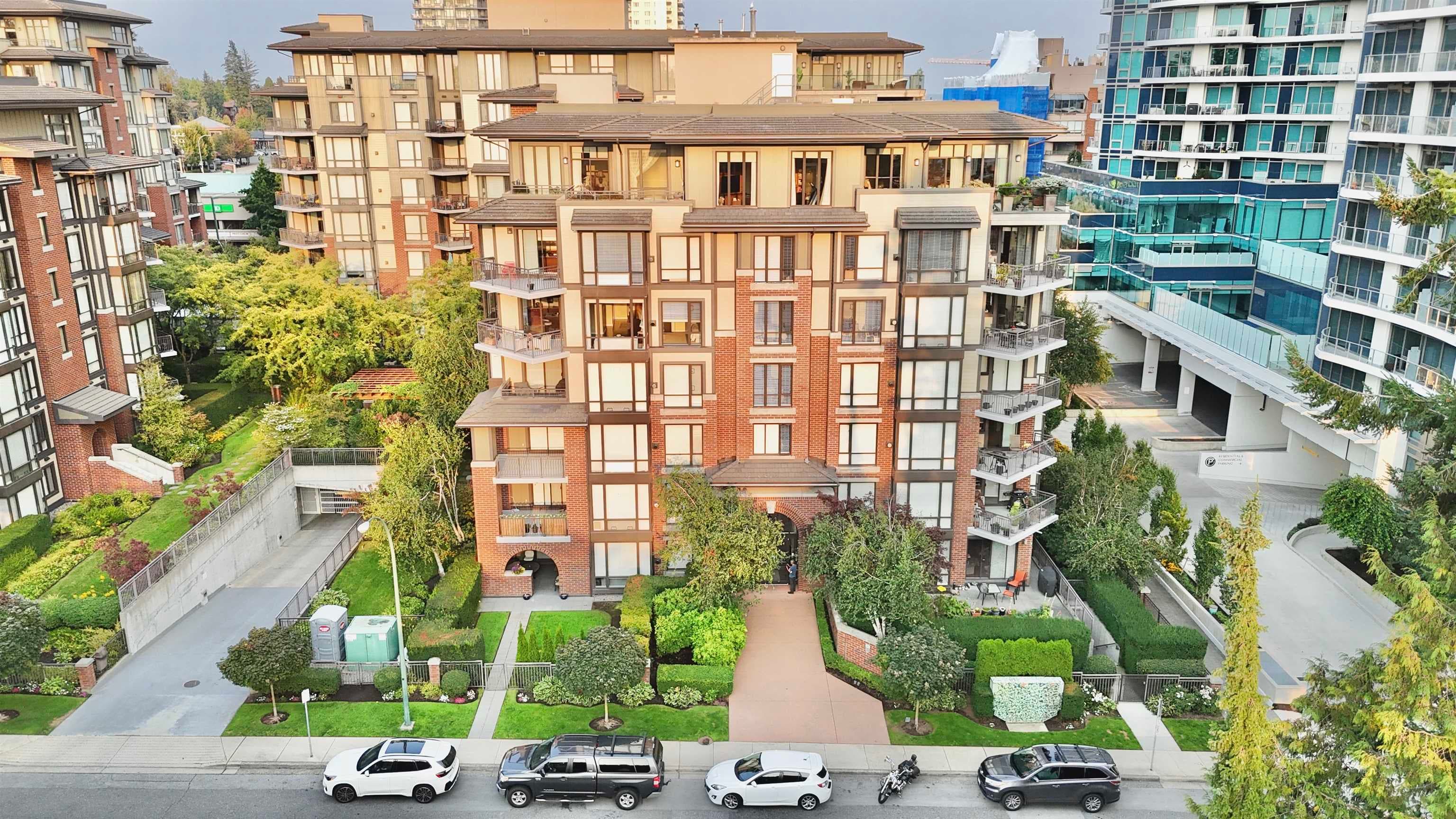 603 - 1550 Martin Street, White Rock, V4B 5M3 — photo 2