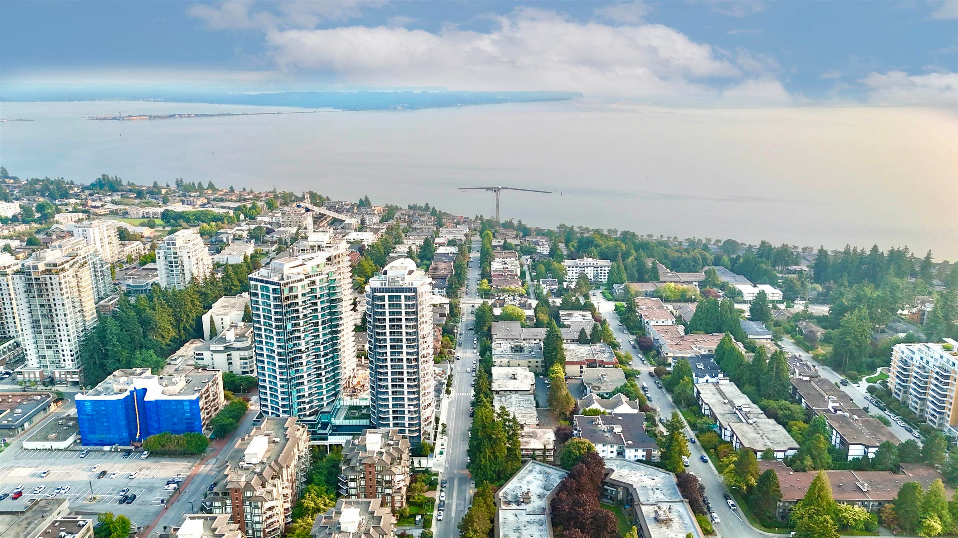 603 - 1550 Martin Street, White Rock, V4B 5M3 — photo 1