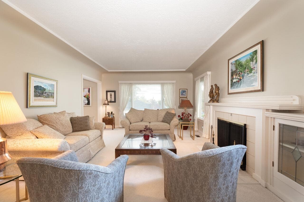 914 17th Street, West Vancouver, V7V 3T7 — photo 4