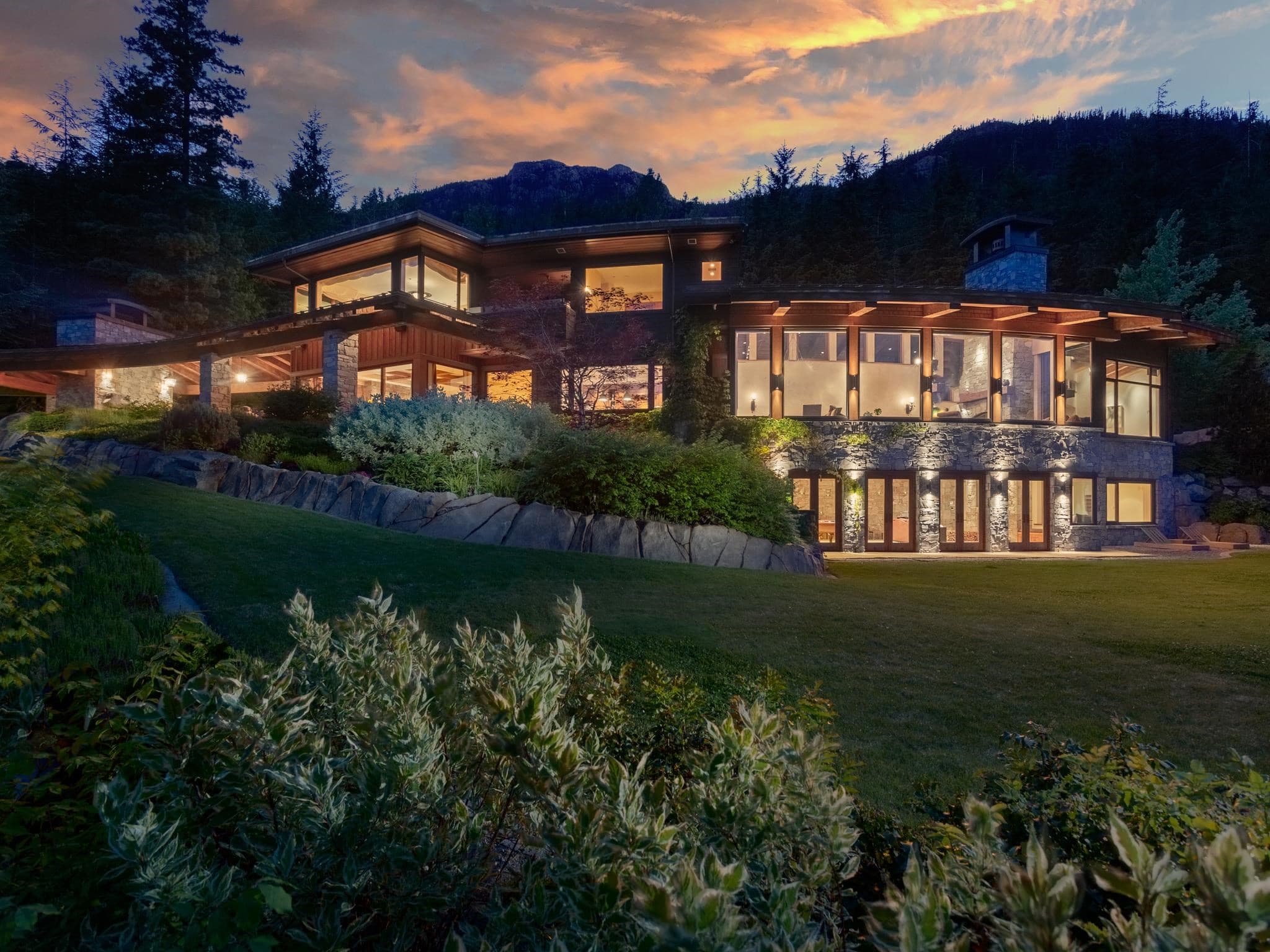 5476 Stonebridge Place, Whistler