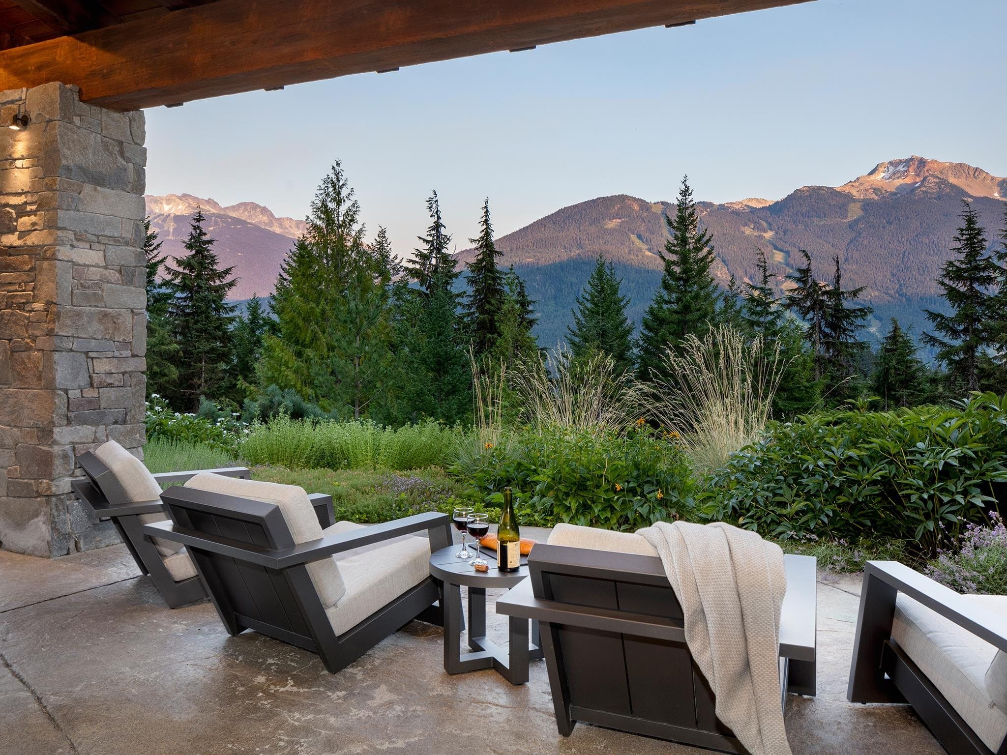 5476 Stonebridge Place, Whistler, V0N 1B5 — photo 4