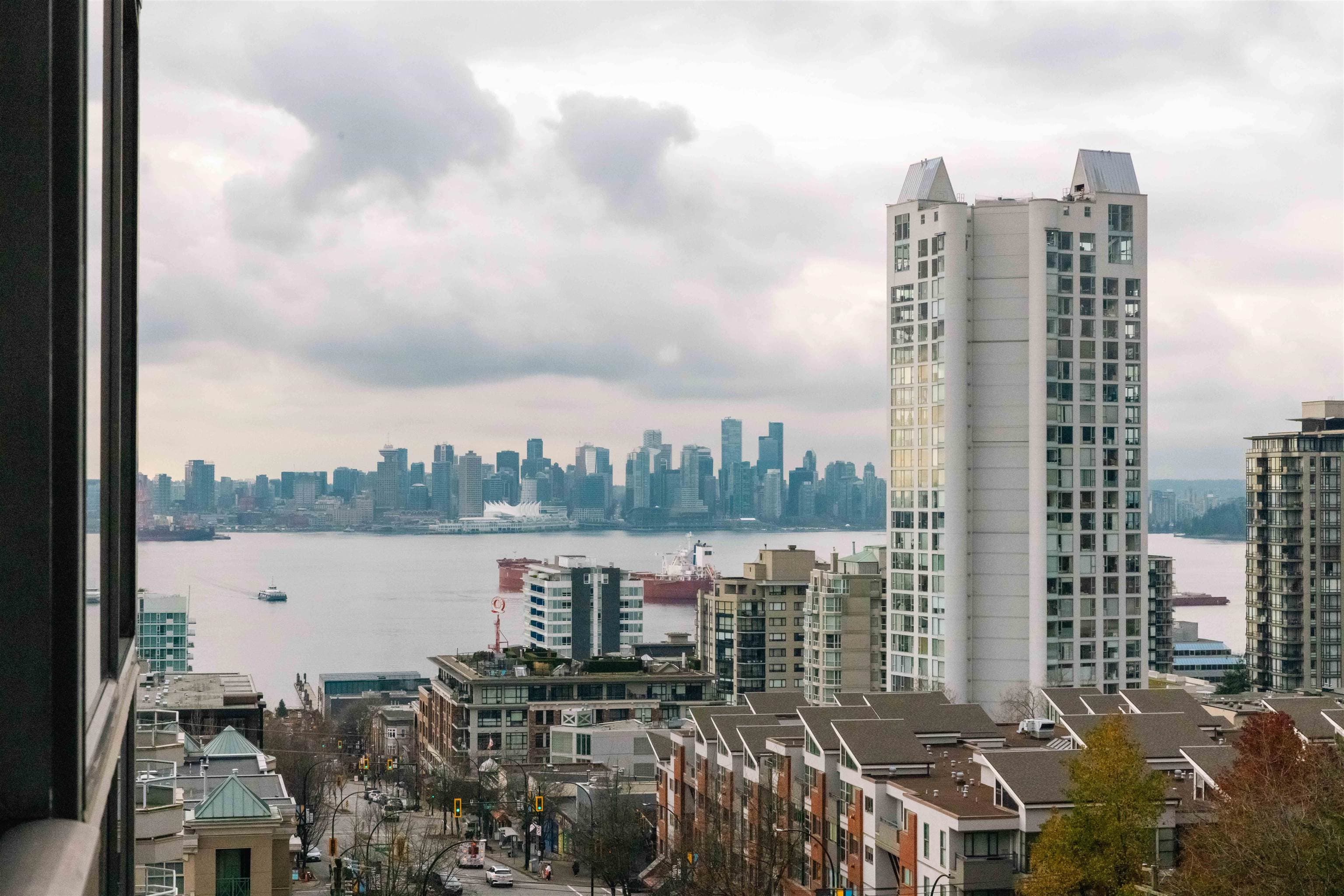 705 - 444 Lonsdale Avenue, North Vancouver, V7M 3H5 — photo 5