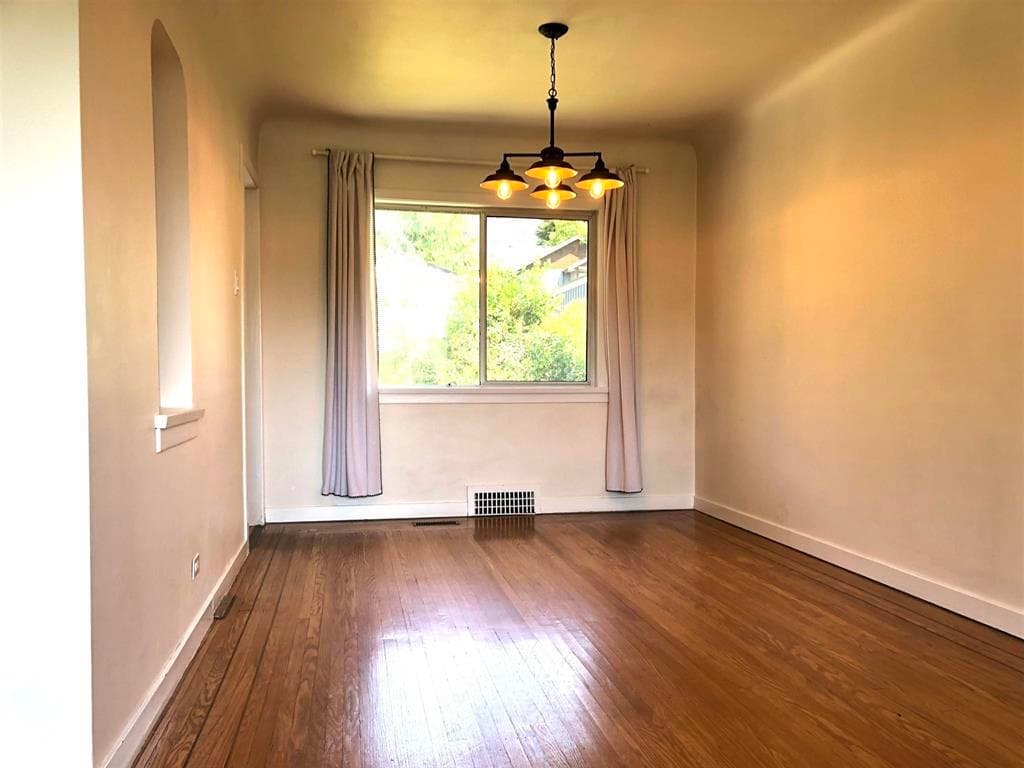 234 W St. James Road, North Vancouver, V7N 2P3 — photo 4