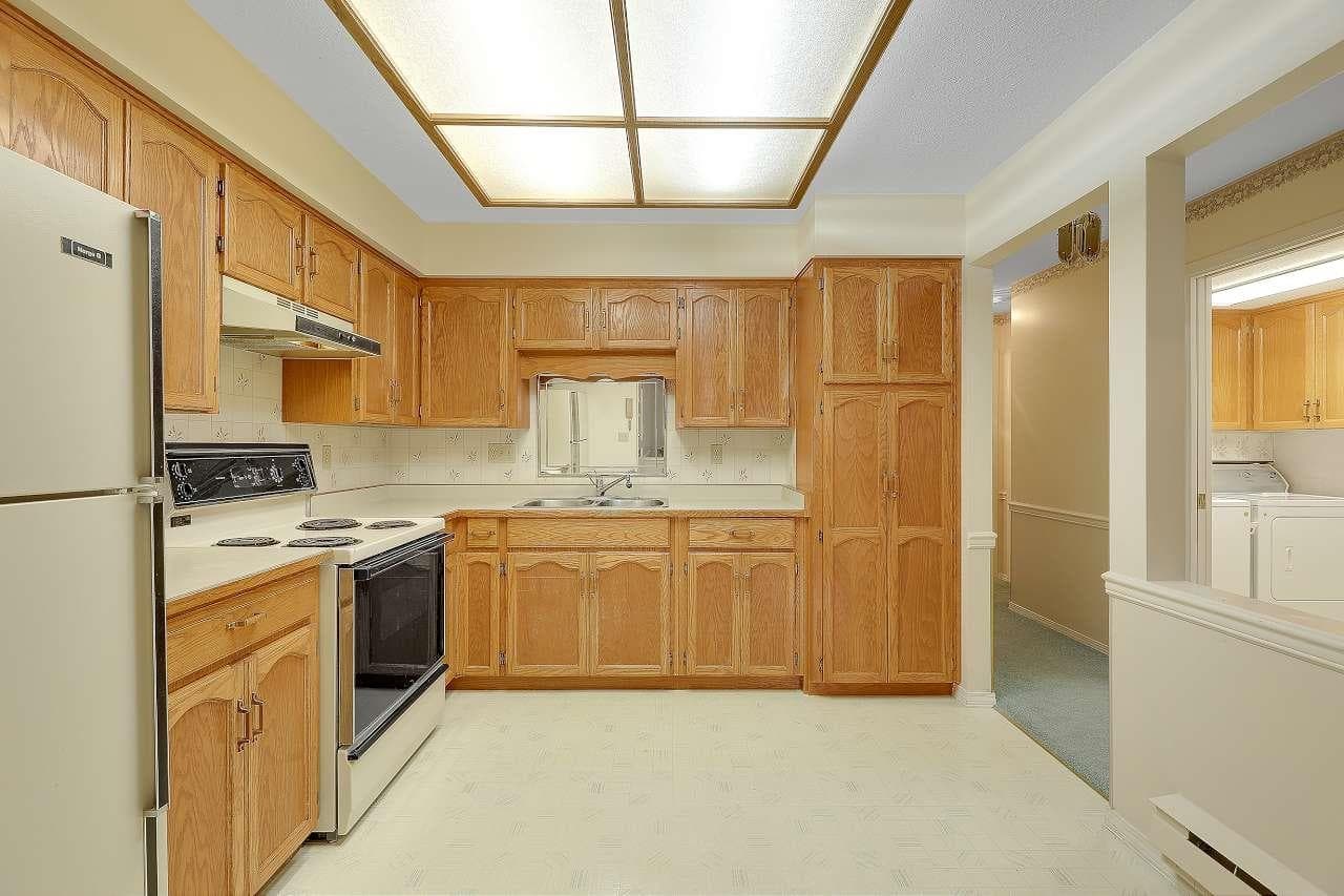 3 - 33123 George Ferguson Way, Abbotsford, V2S 2L6 — photo 4
