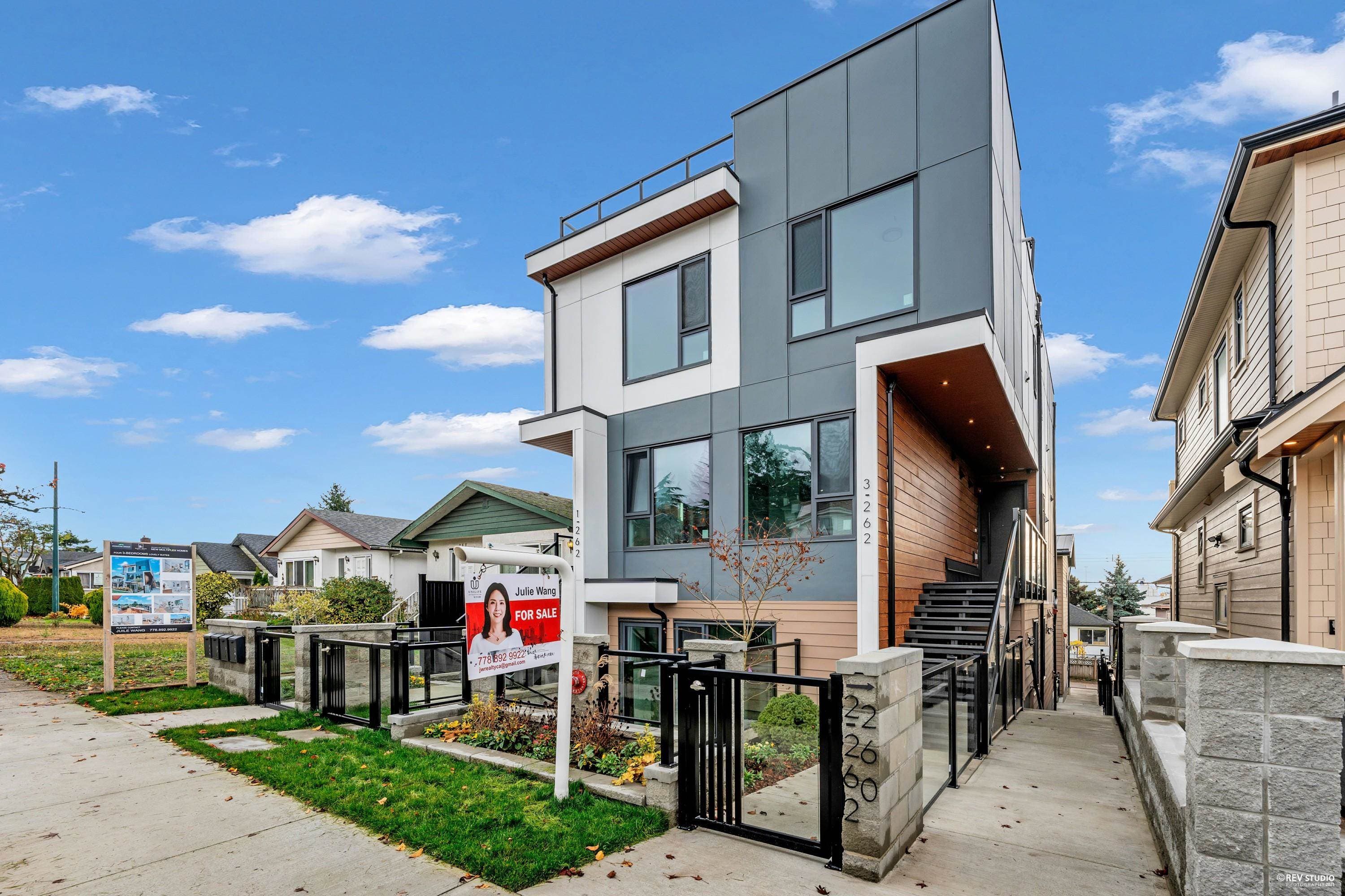 2 - 262 E 65th Avenue, Vancouver, V5X 2P4 — photo 2