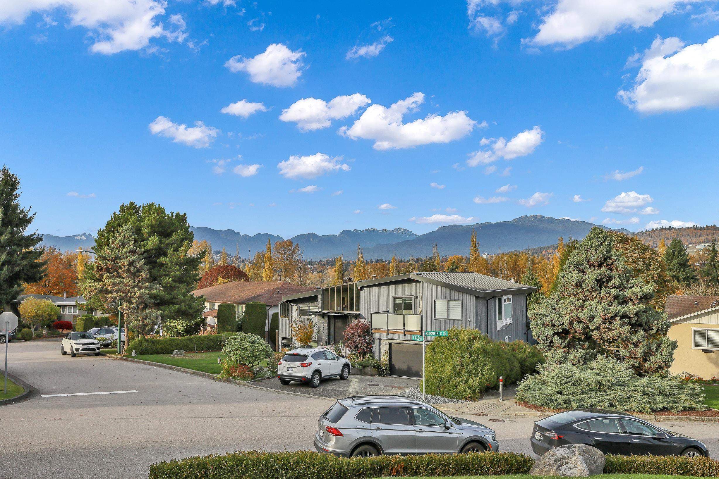 8225 NW Burnfield Crescent, Burnaby, V5E 3W6 — photo 5